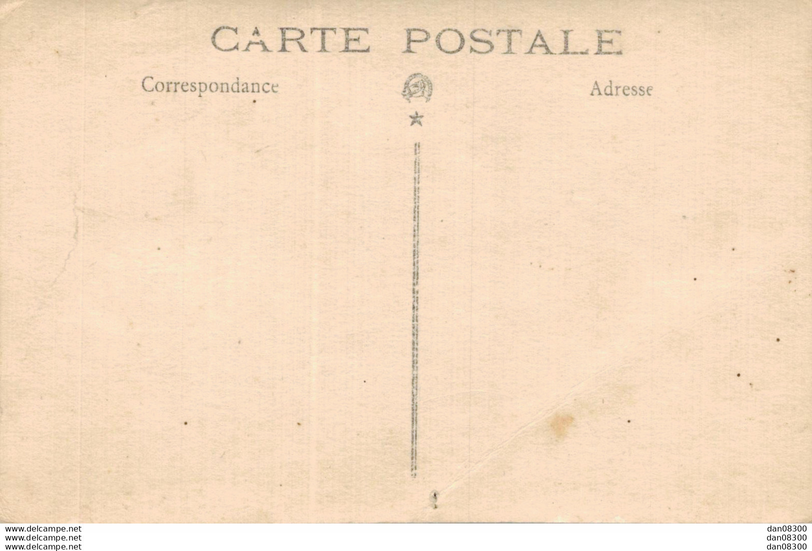 CARTE PHOTO NON IDENTIFIEE REPRESENTANT UN COMMUNIANT - To Identify