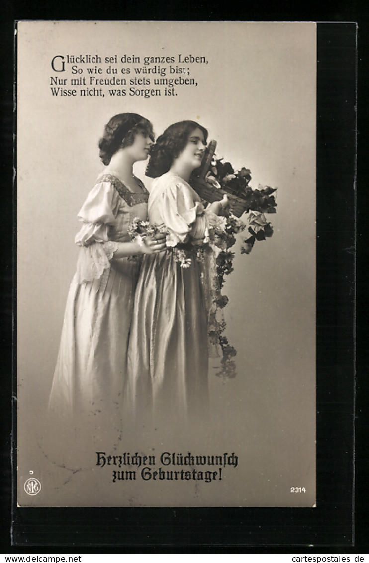 Foto-AK NPG Nr.2314: Zwei Hübsche Damen Bringen Blumen Zum Geburtstag  - Fotografie