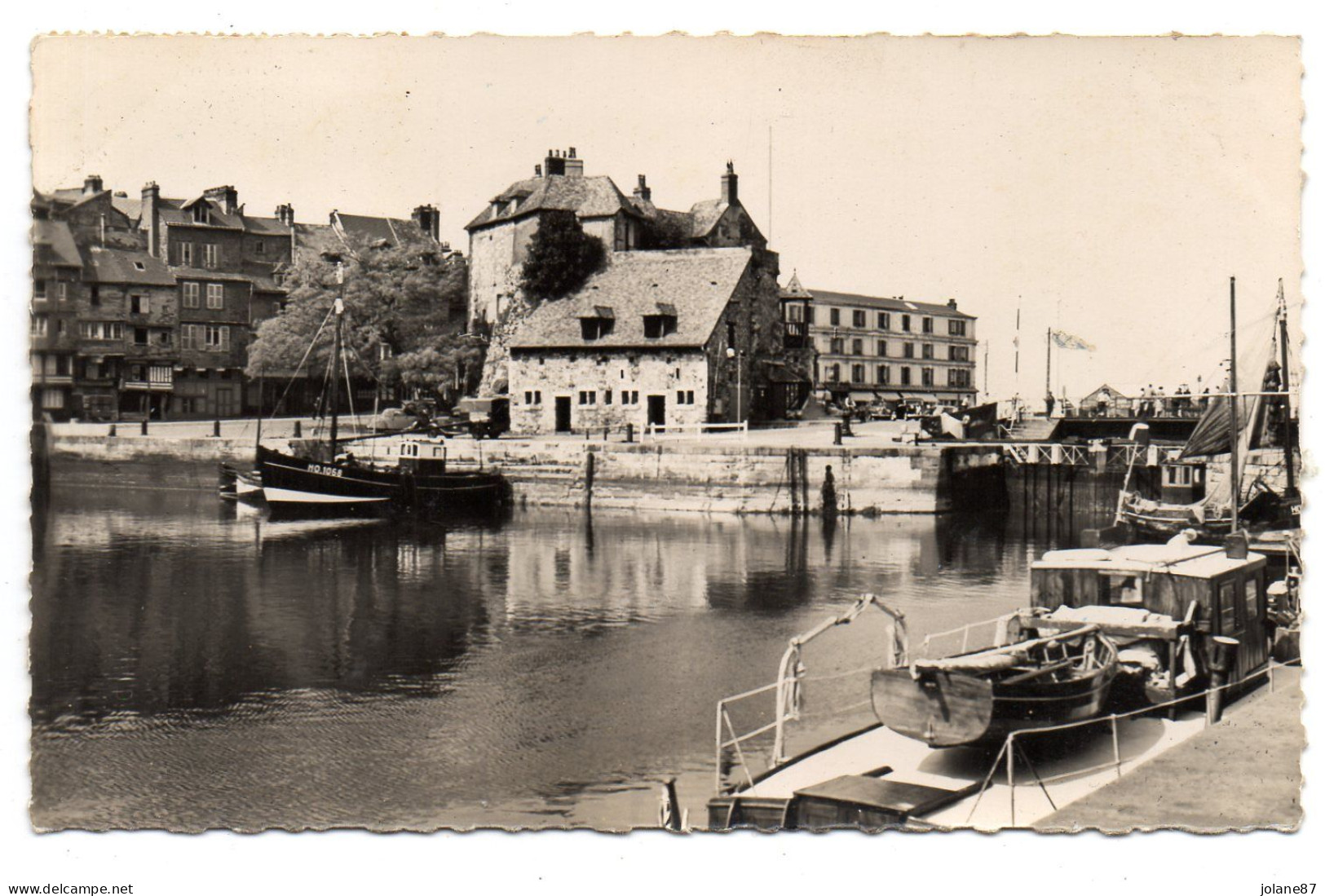 CPA   14    HONFLEUR    1956   LA LIEUTENANCE - Honfleur