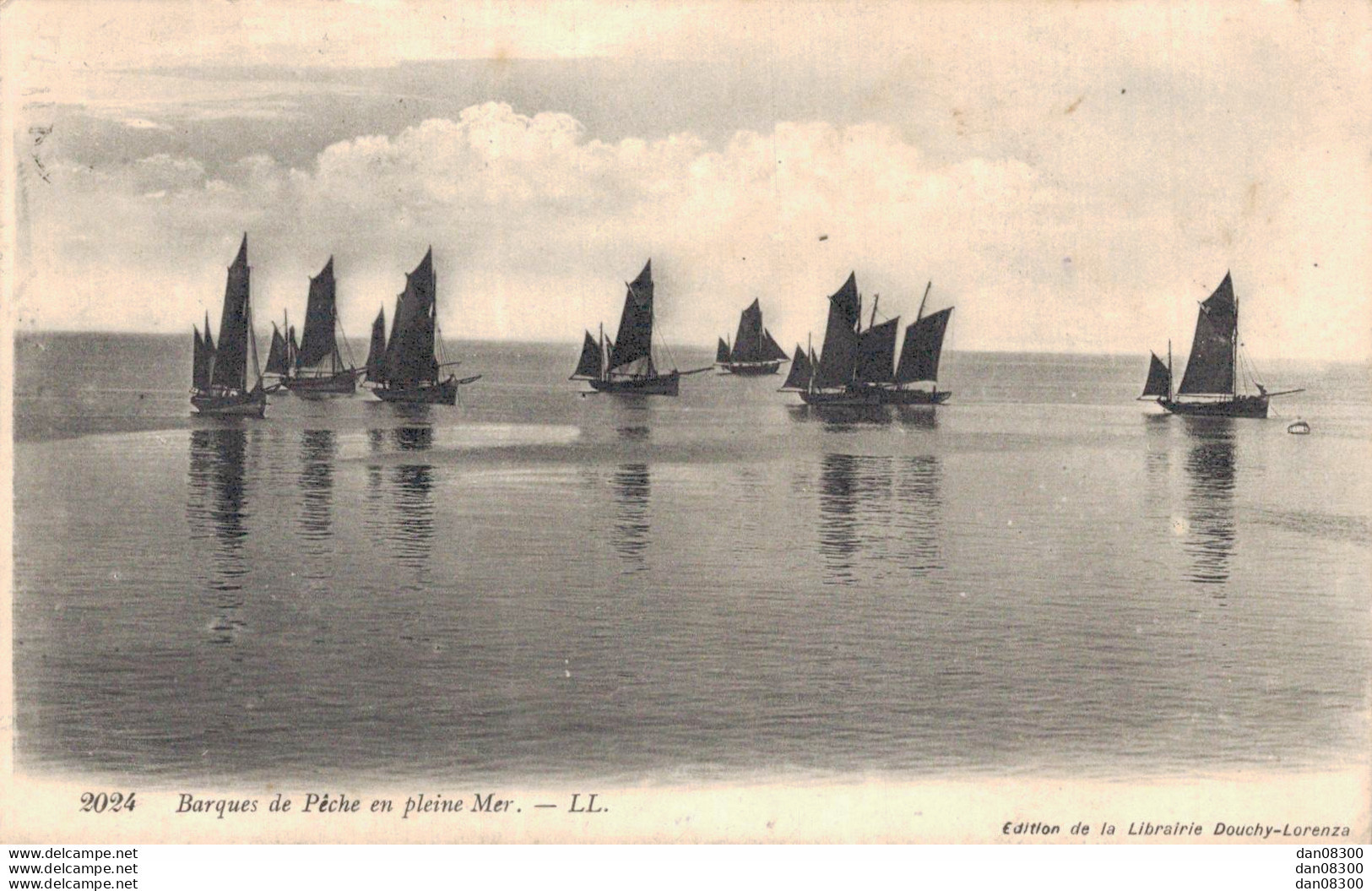 BARQUES DE PECHE EN PLEINE MER - Fishing Boats