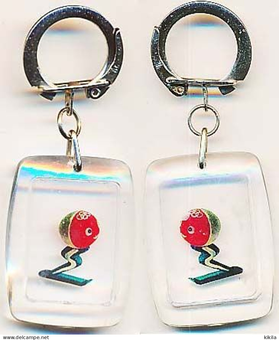 Porte-clefs Des Xèmes Jeux Olympiques D'Hiver De GRENOBLE 1968  Olympic Games 68 SHUSS Dans Son Emballage - Key-rings