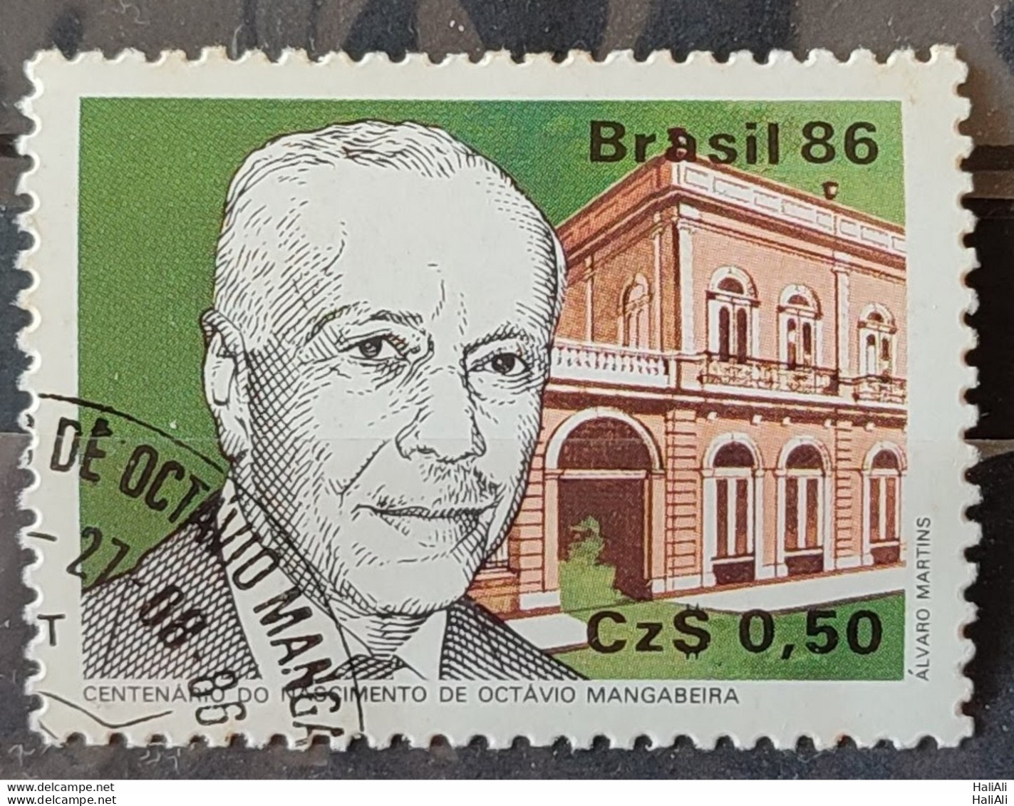 C 1519 Brazil Stamp Octavio Mangabeira Politics 1986 Circulated 1.jpg - Usados