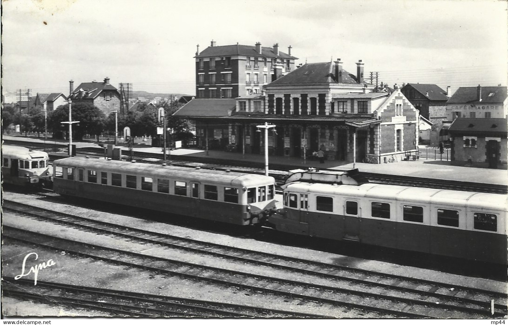 1C  ---  8  CONFLANS-SAINTE-HONORINE  La Gare Et Les Quais - Conflans Saint Honorine