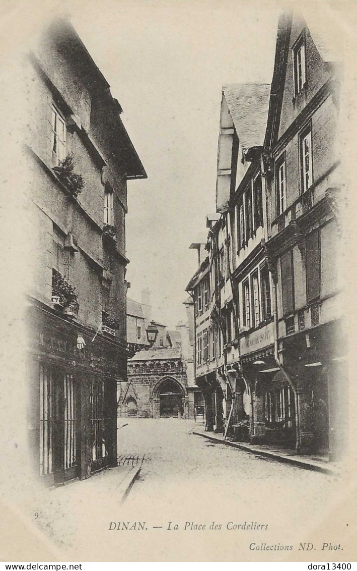 CPA22- DINAN- La Place Des Cordeliers - Dinan