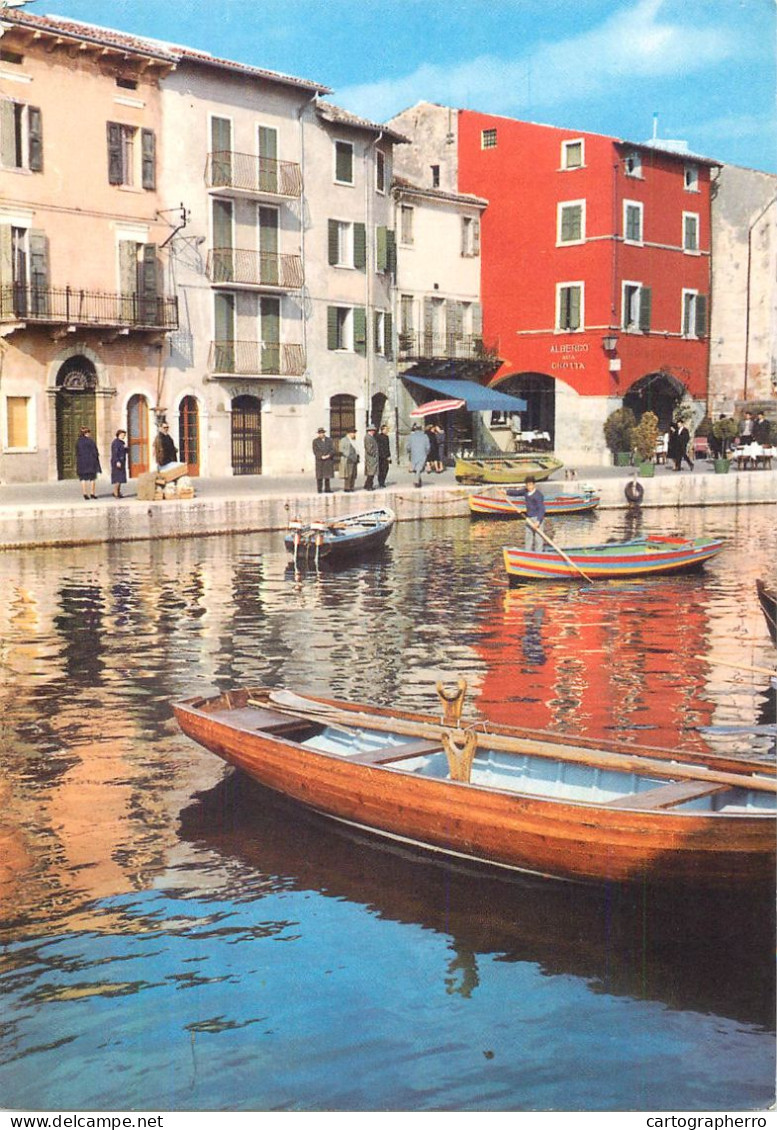 Navigation Sailing Vessels & Boats Themed Postcard Lazise On The Lake Of Garda - Segelboote