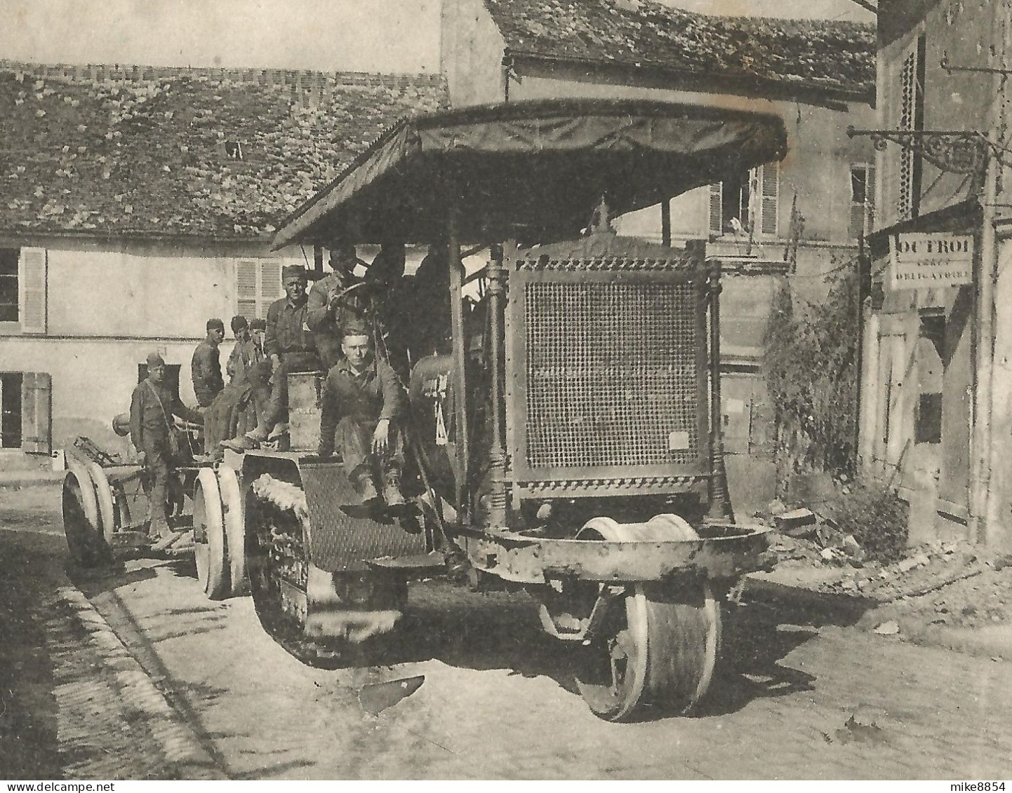 A188 CPA CHATEAU-THIERRY (Aisne) La Grande Guerre - Artillerie Américaine American Artillery Se Dirigeant Vers Le Front - Chateau Thierry