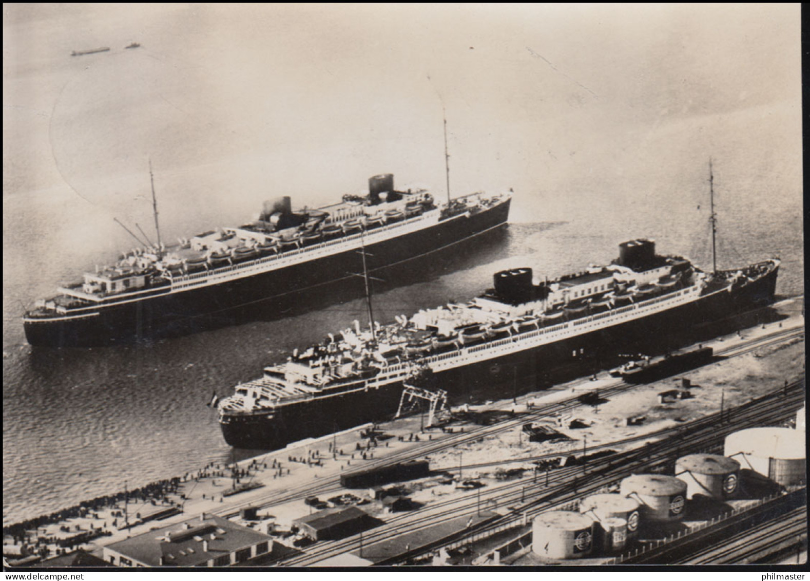 Foto-AK Schiffe: Columbuskaie In Bremerhaven Mit Dampfer BREMEN Und EUROPA, 1941 - Autres & Non Classés