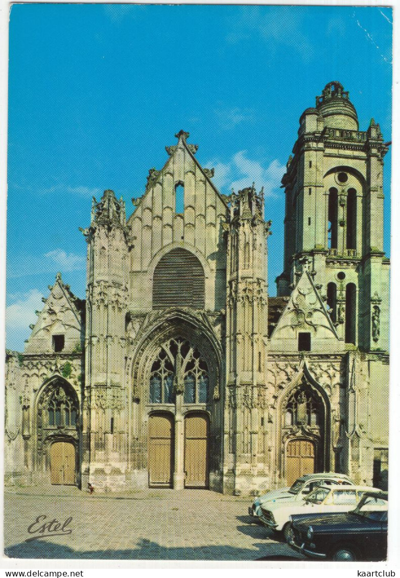 Senlis: PEUGEOT 404, OPEL KADETT B, CITROËN 2CV - L'ancienne Eglise Saint-Pierre Et Tour Renaissance - (France) - Toerisme