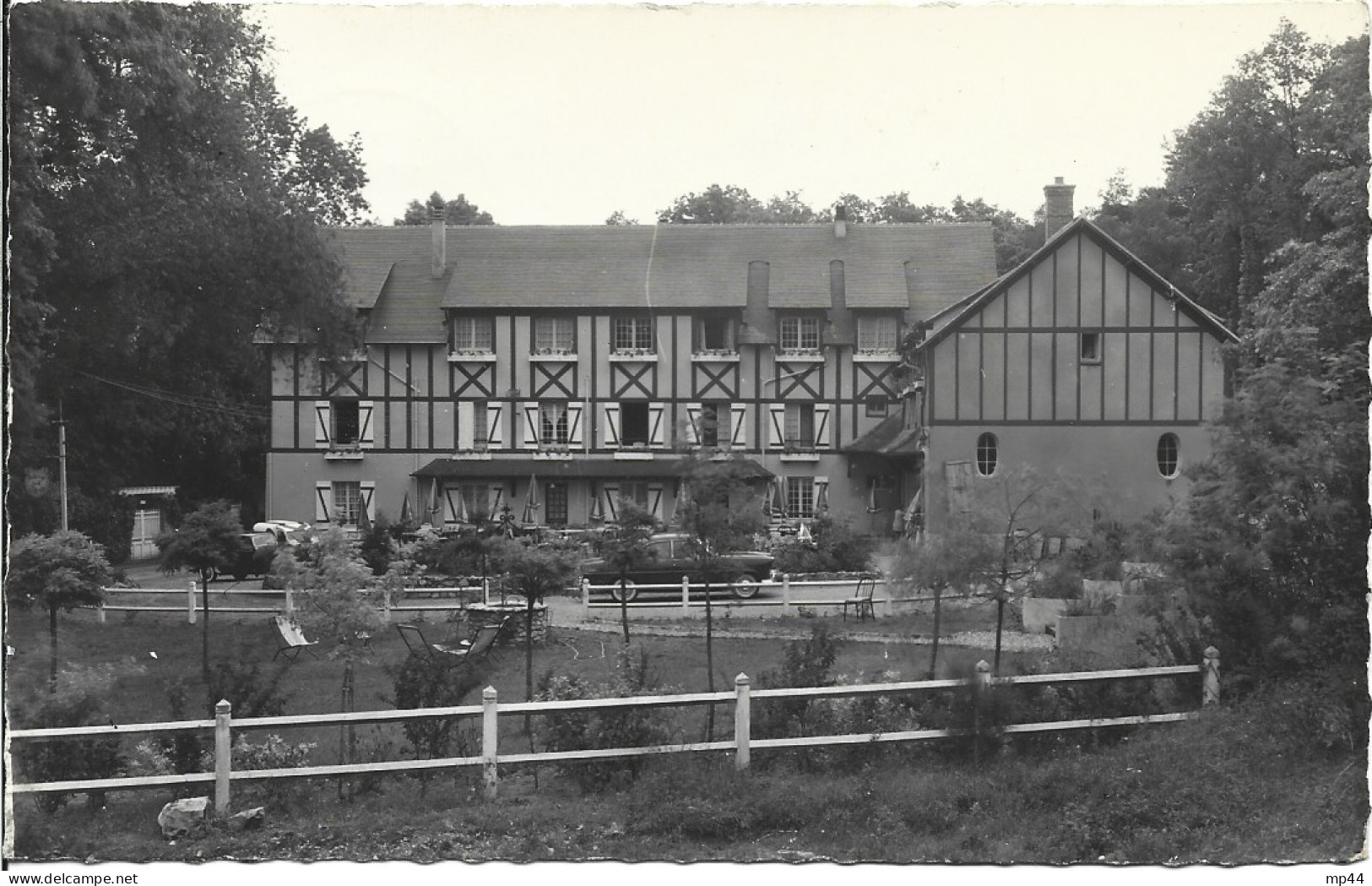 1C  ---  78  POIGNY-LA-FORET   Auberge Des " 4 Tilleuls" - Autres & Non Classés