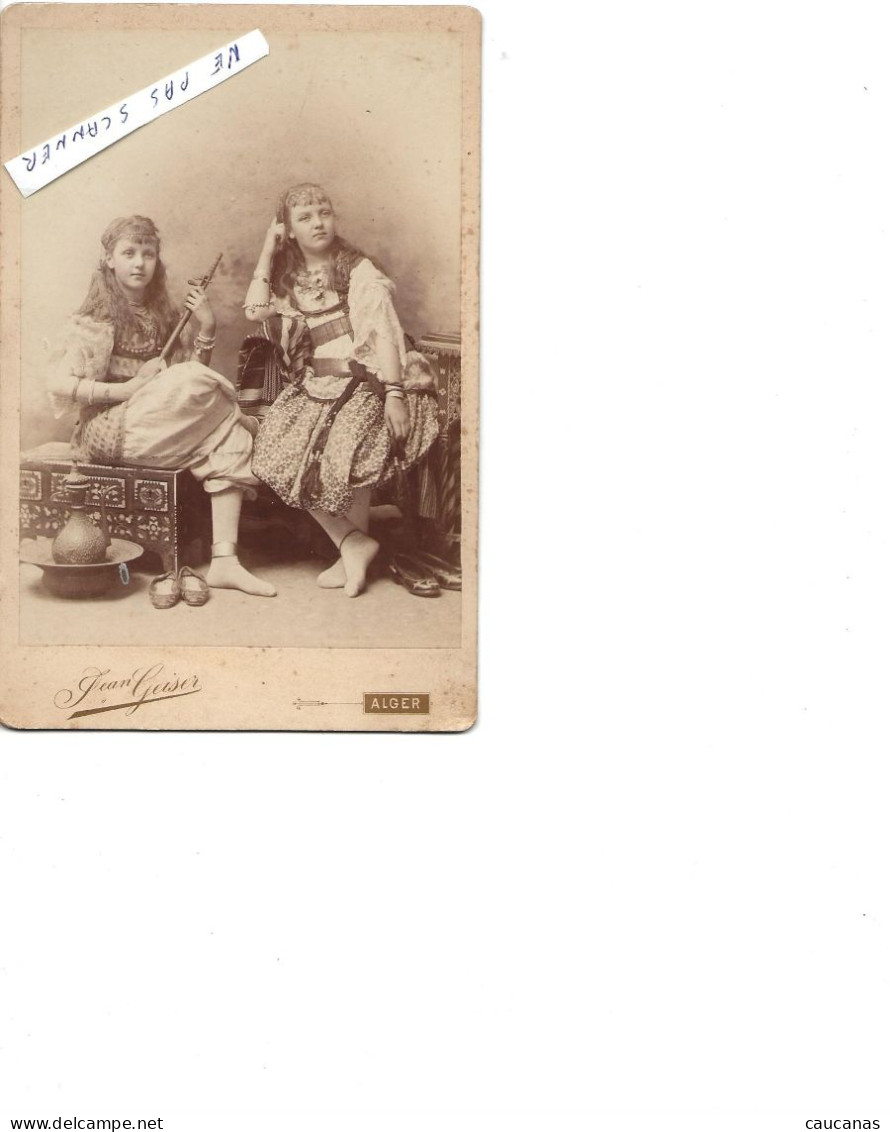 ALGER  Deux Jeunes Filles Photographe GEISER - Old (before 1900)