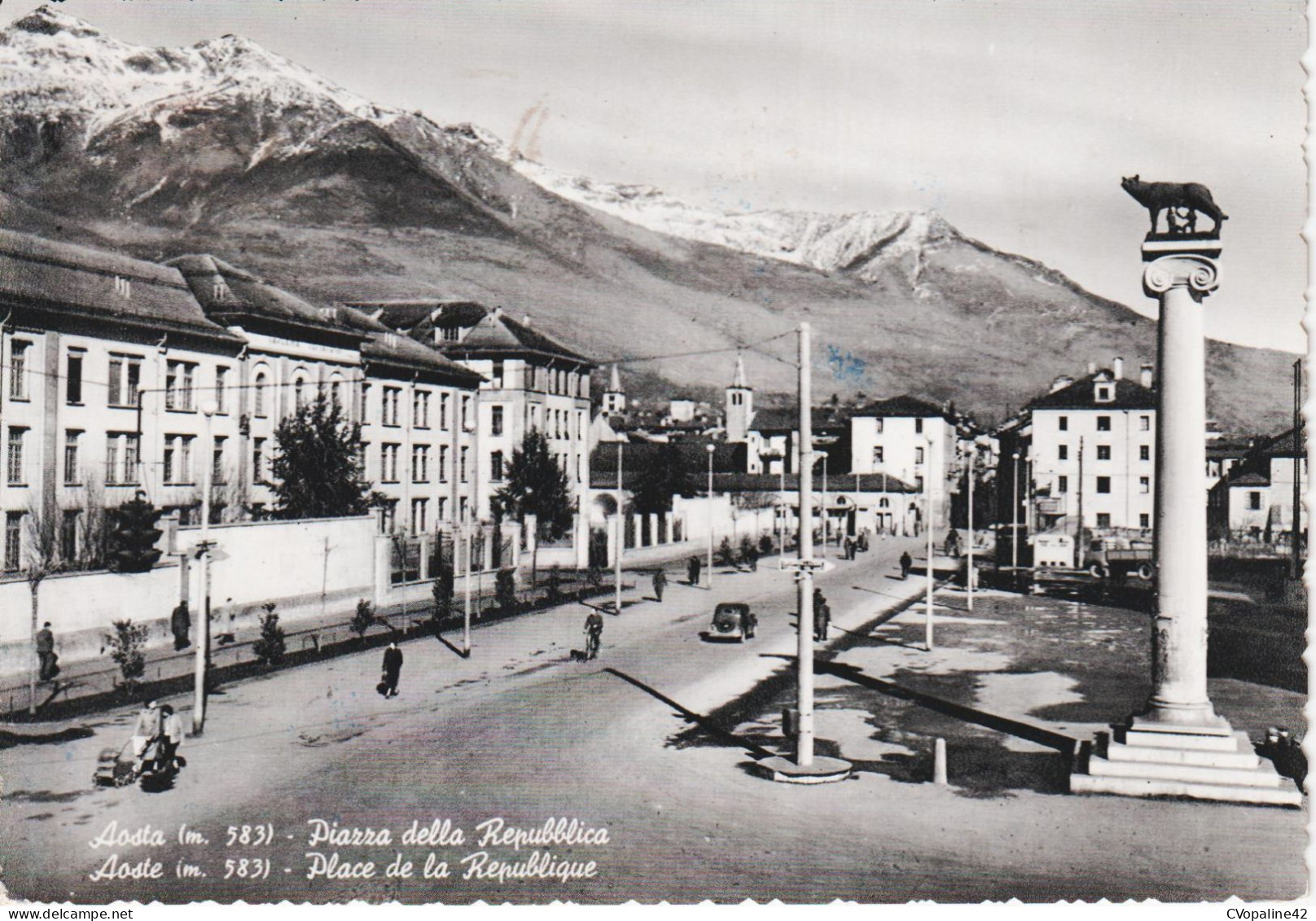 AOSTA (Val D'Aosta) Piazza Della Repubblica En 1957 - Aosta