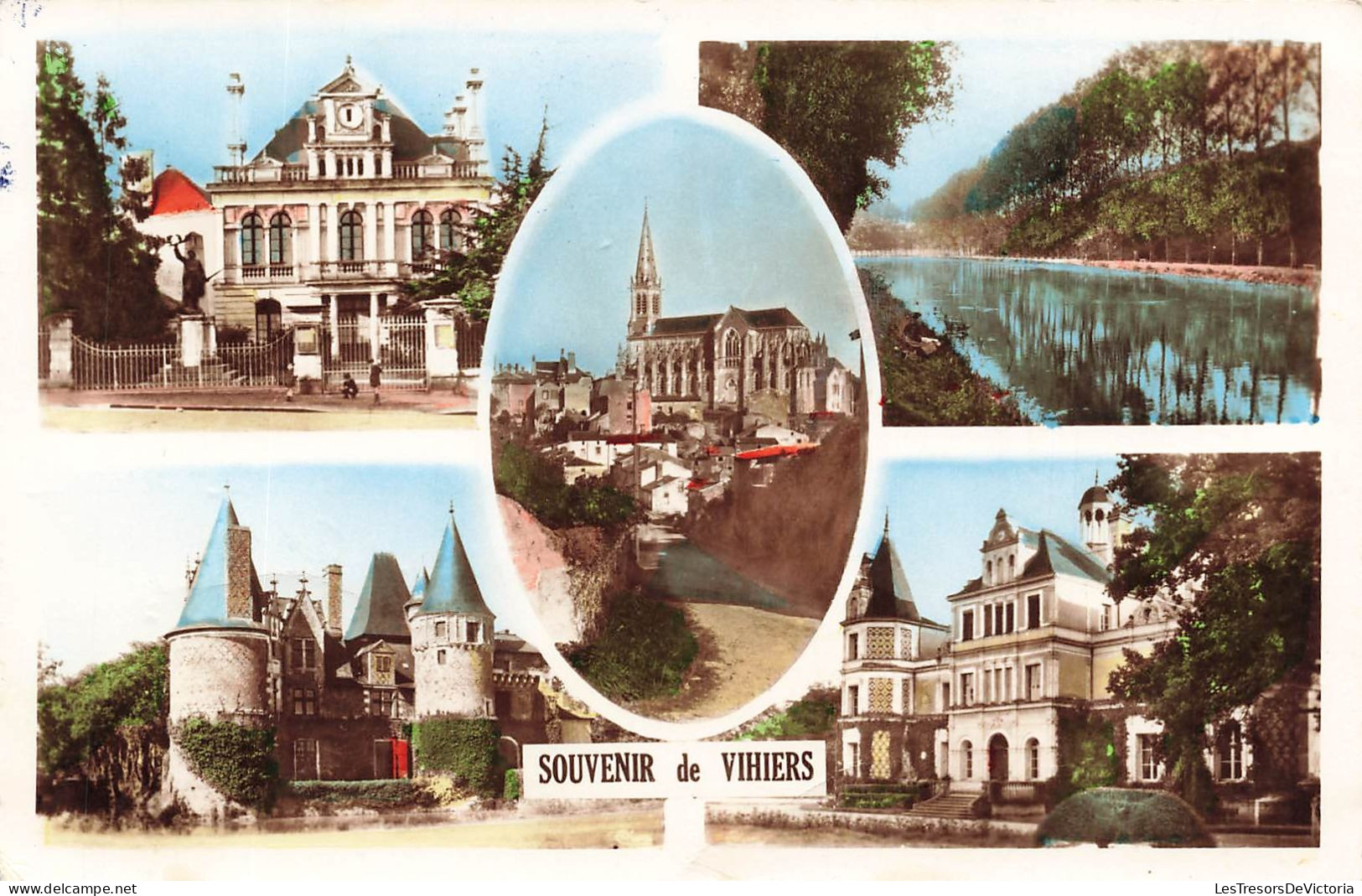 FRANCE - Vihiers - Souvenir - Châteaux - Rivière - Eglise - Carte Postale - Otros & Sin Clasificación