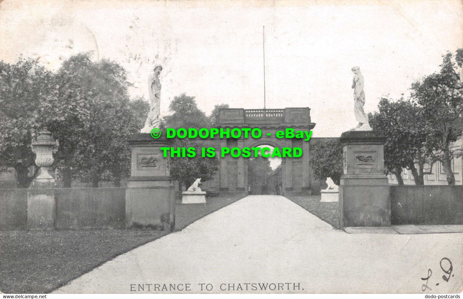 R547300 Entrance To Chatsworth. 1905 - World