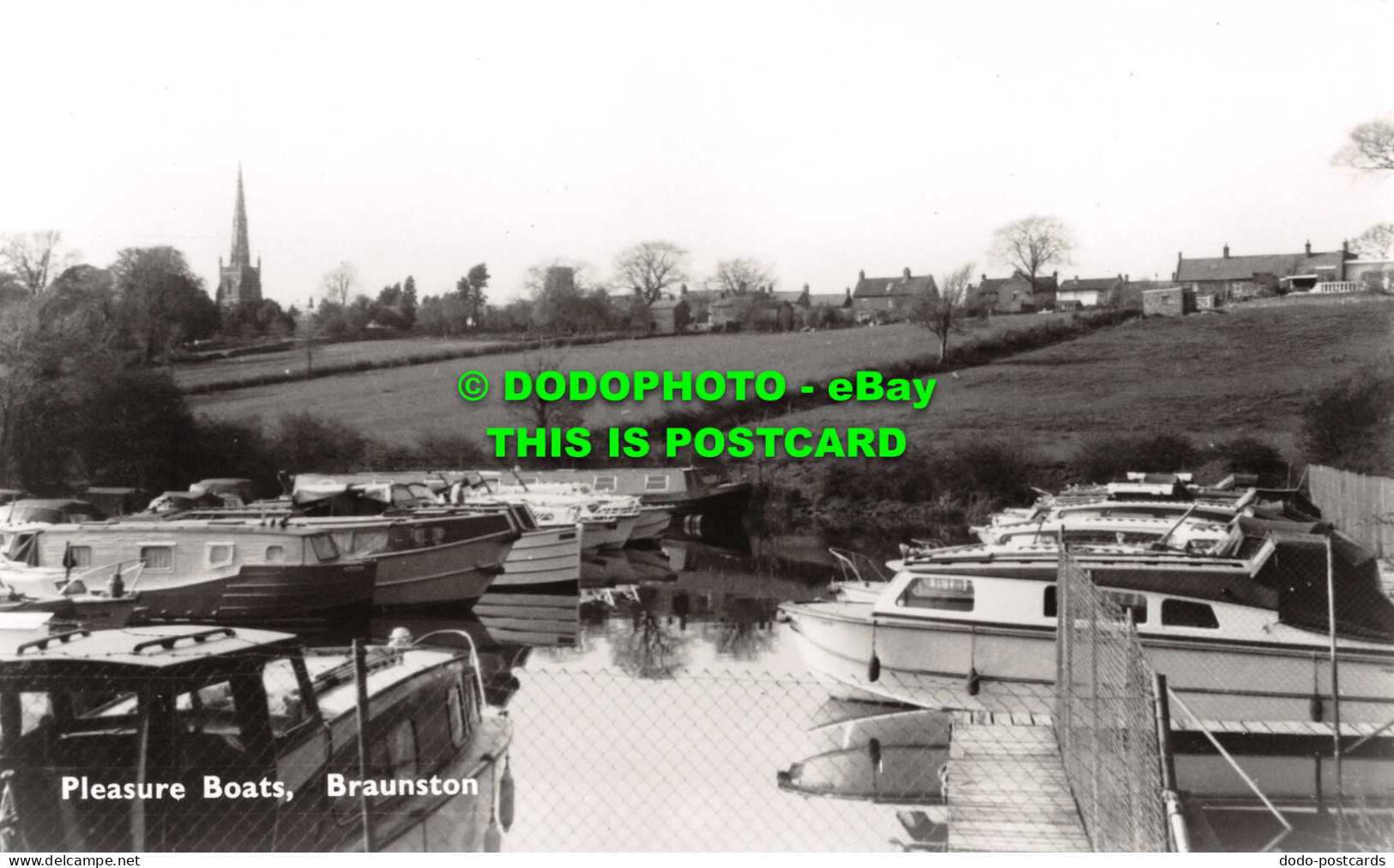 R547310 Pleasure Boats. Braunston - World