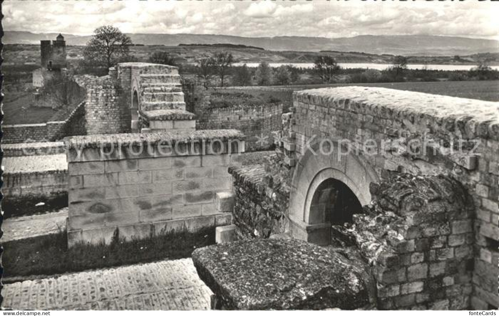 12339202 Avenches Ruinès Romaines Et Lac De Morat Avenches - Other & Unclassified