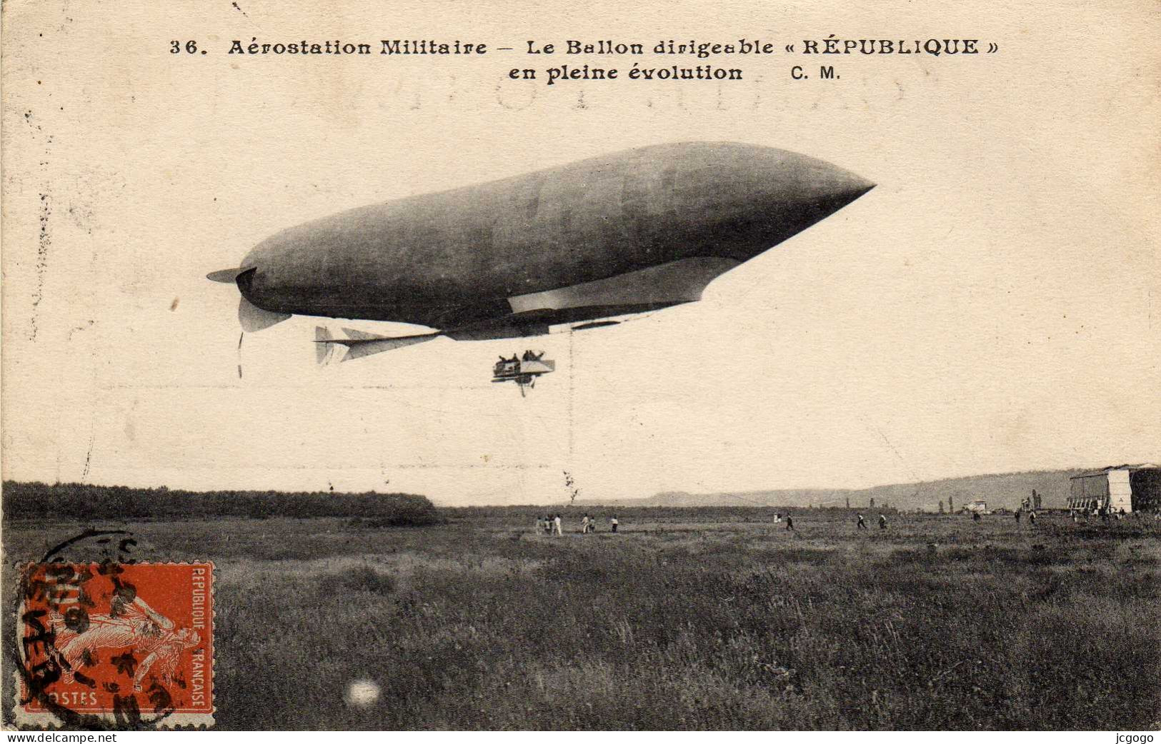 AVIATION   Aérostation Militaire. Le Ballon Dirigeable "RÉPUBLIQUE" En Pleine évolution. - Airships