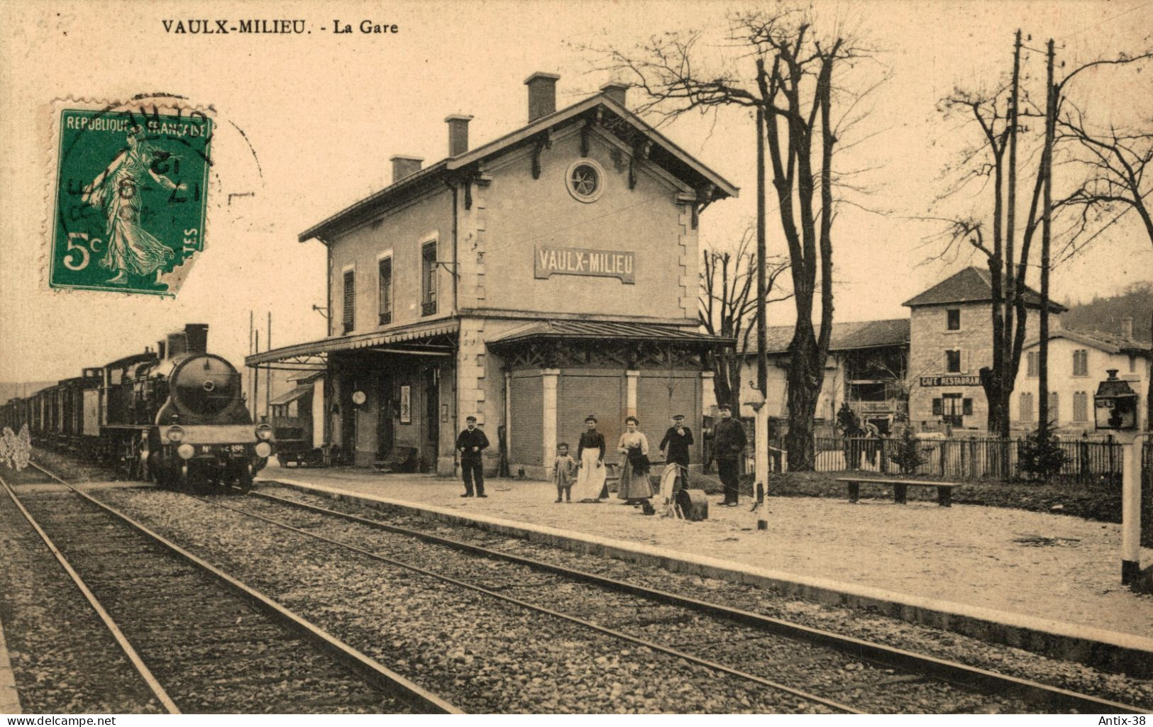 N79 - 38 - VAUX-MILIEU - Isère - La Gare - Autres & Non Classés