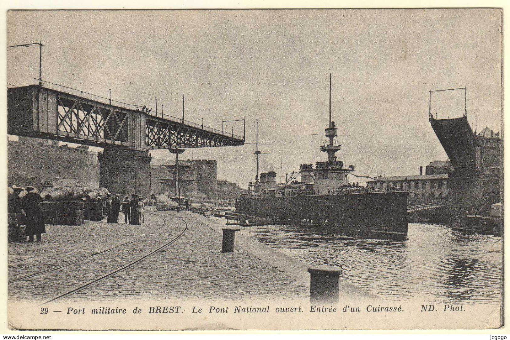 Port Militaire De BREST. Le Pont National Ouvert. Entrée D'un Cuirassé - Brest