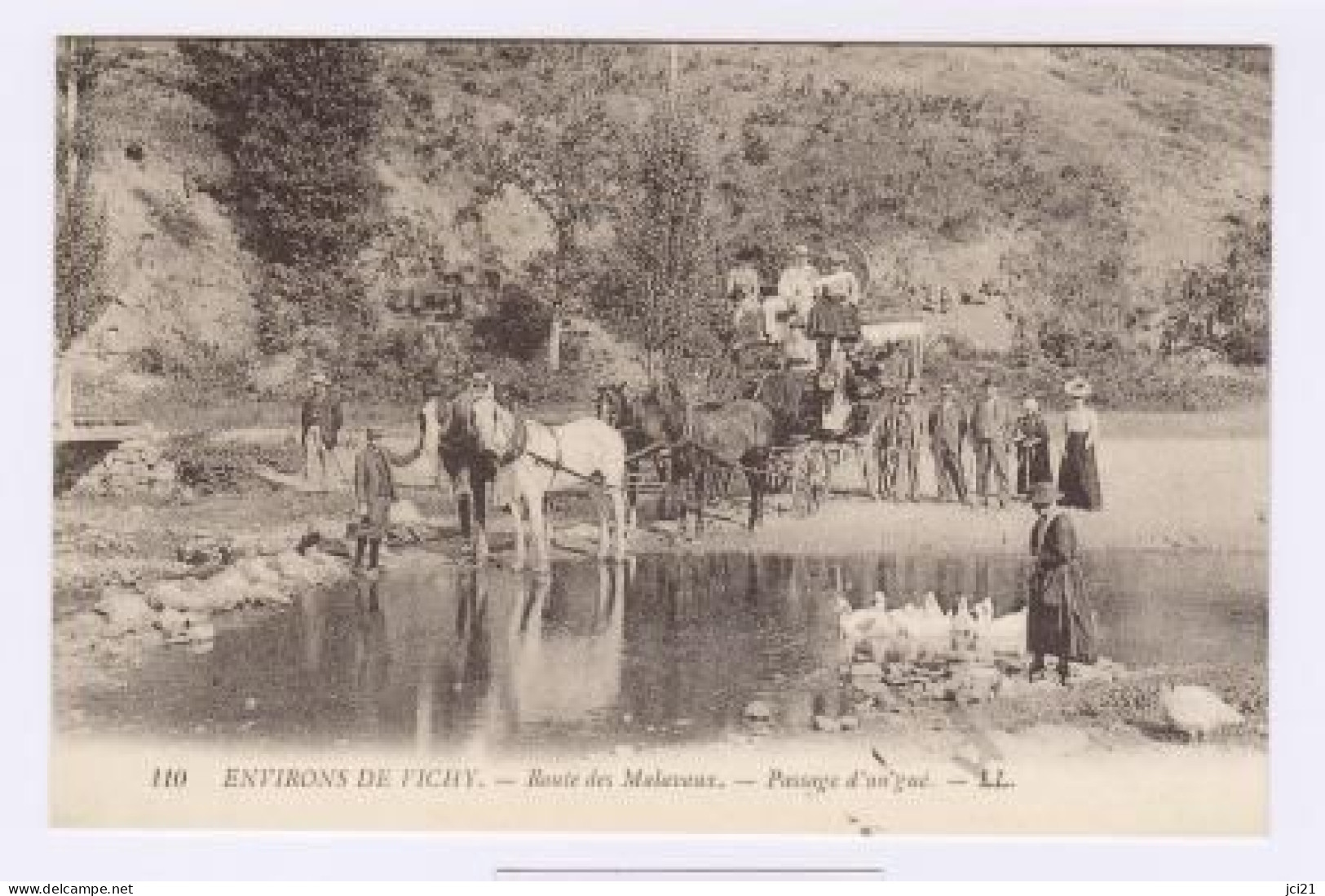 REPRODUCTION CPA ENVIRONS DE VICHY Allier CALÈCHE CHEVAUX (1589)_CP607 - Vichy