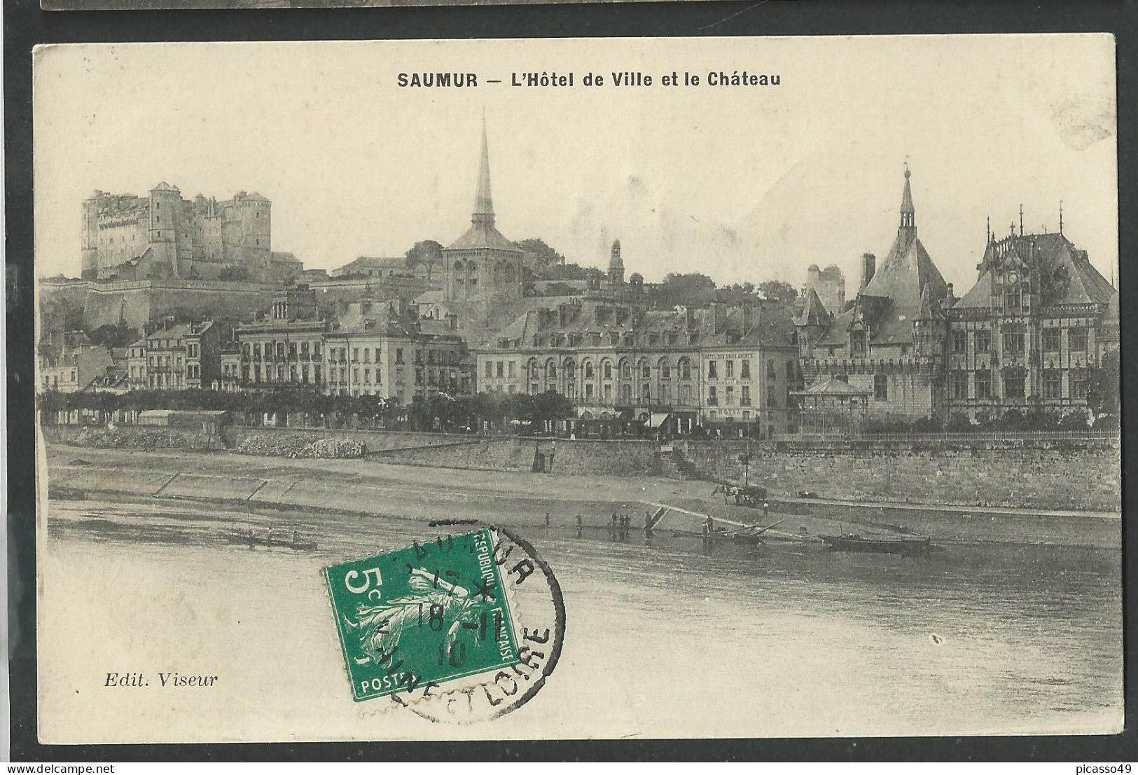 Maine Et Loire , Saumur , L'hôtel De Ville Et Le Château - Saumur