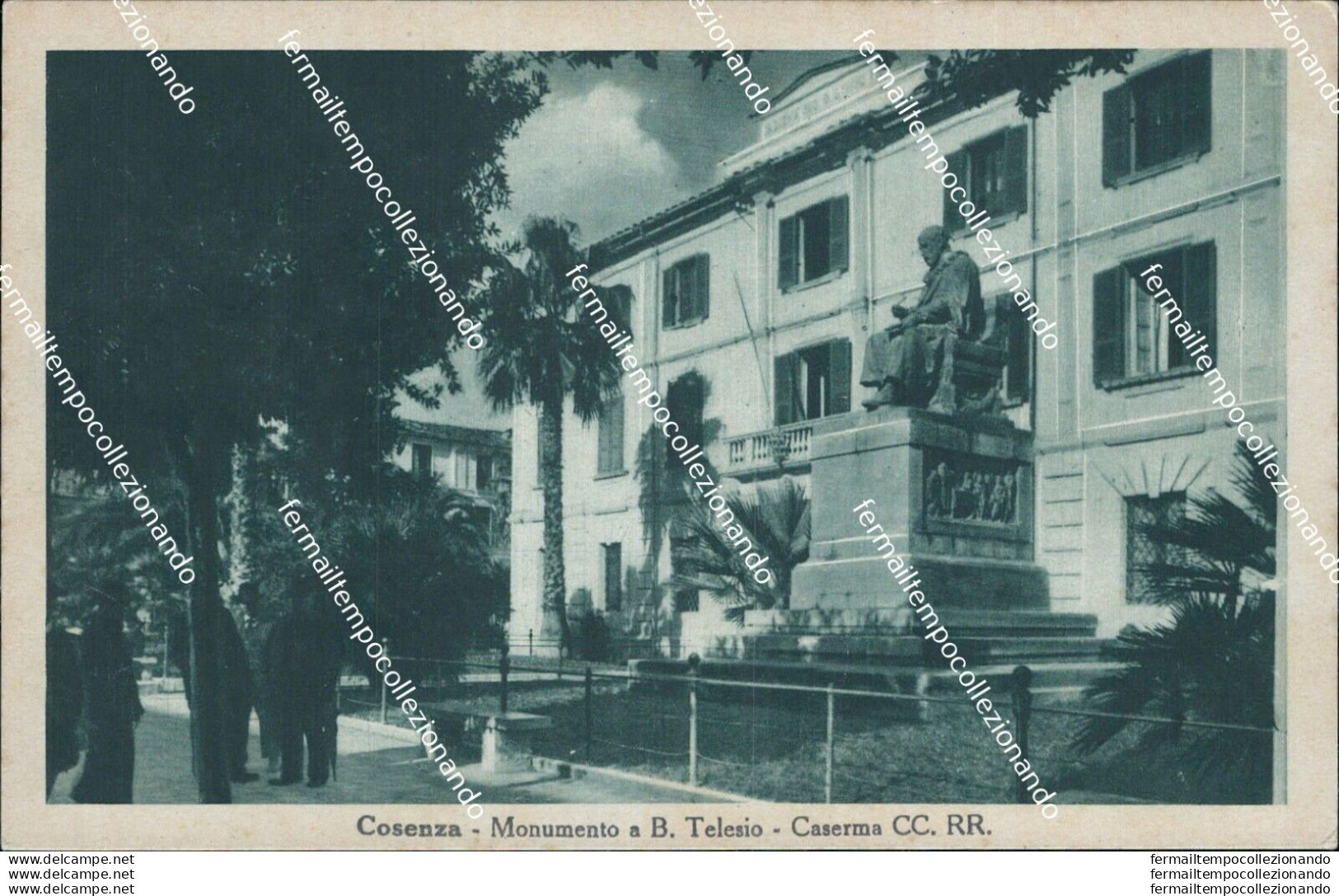 Bc308 Cartolina Cosenza Citta' Monumento A B.telesio E Caserma Cc.rr - Cosenza