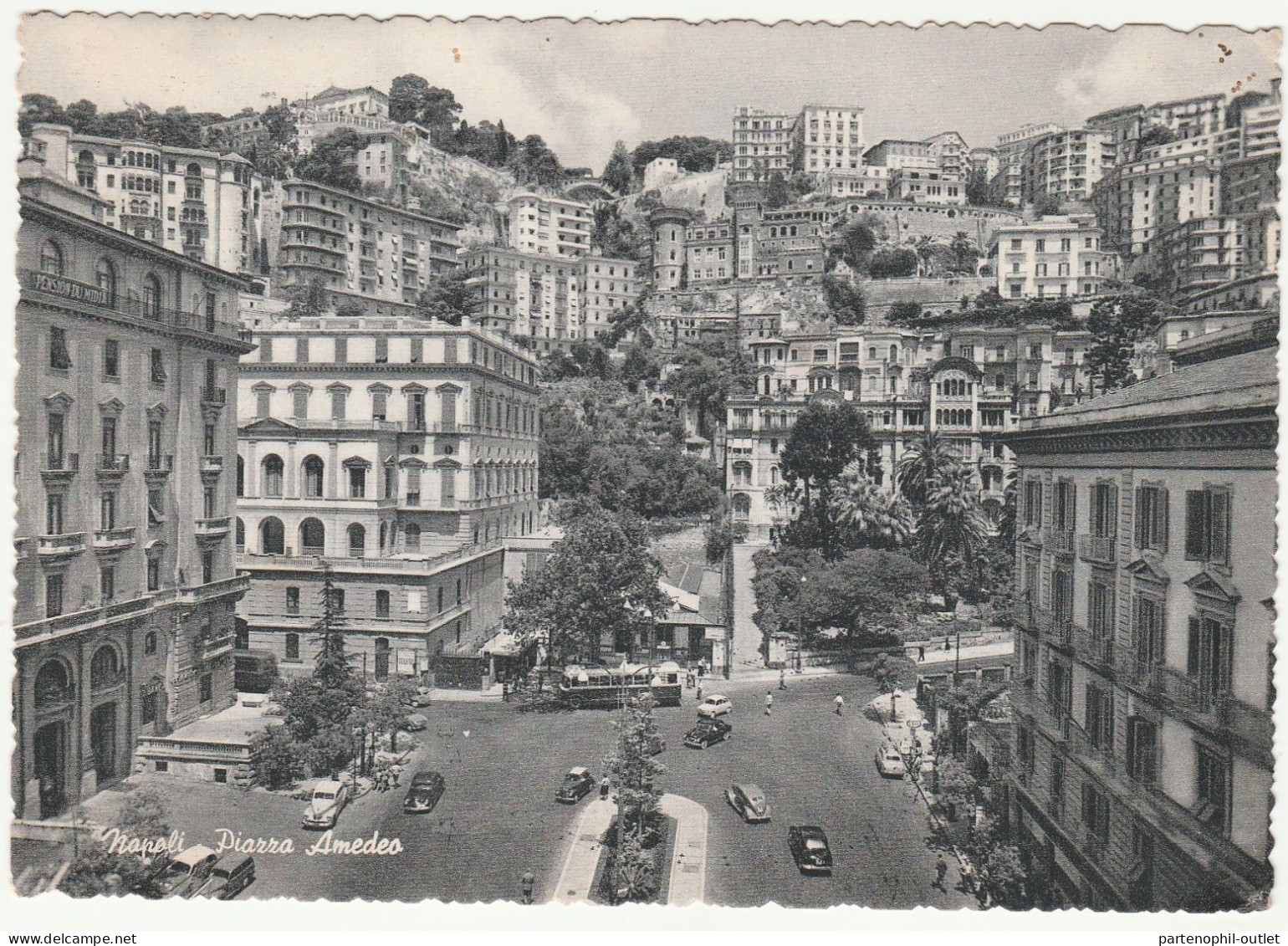 Cartolina - Postcard /  Viaggiata /  Napoli - Piazza Amedeo ( Gran Formato ) - Napoli (Naples)