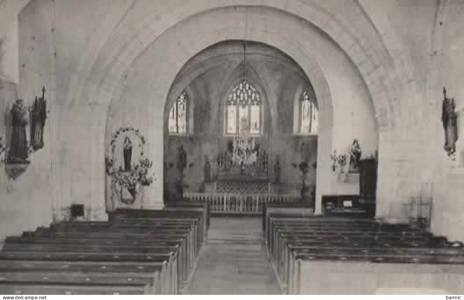 LAIN, INTERIEUR DE L EGLISE  REF 15868 - Autres & Non Classés