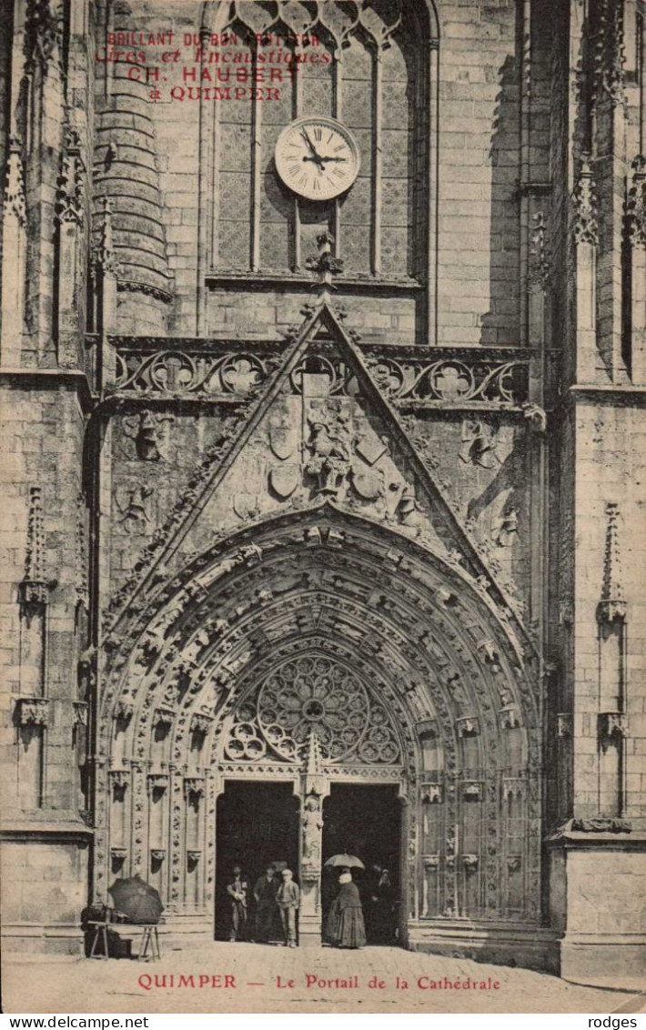 29 , Cpa  QUIMPER , Le Portail De La Cathédrale , Manufacture Des Cires .. (12835) - Quimper