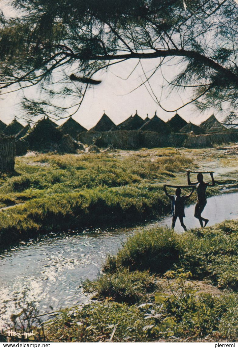 Afrique En Couleurs No.2641  Contre Jour Sur Le Village - Zonder Classificatie