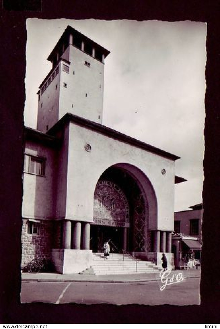 03 - VICHY - ÉTABLISSEMENT DES BAINS-GALLOU - ANIMÉE -  - Vichy