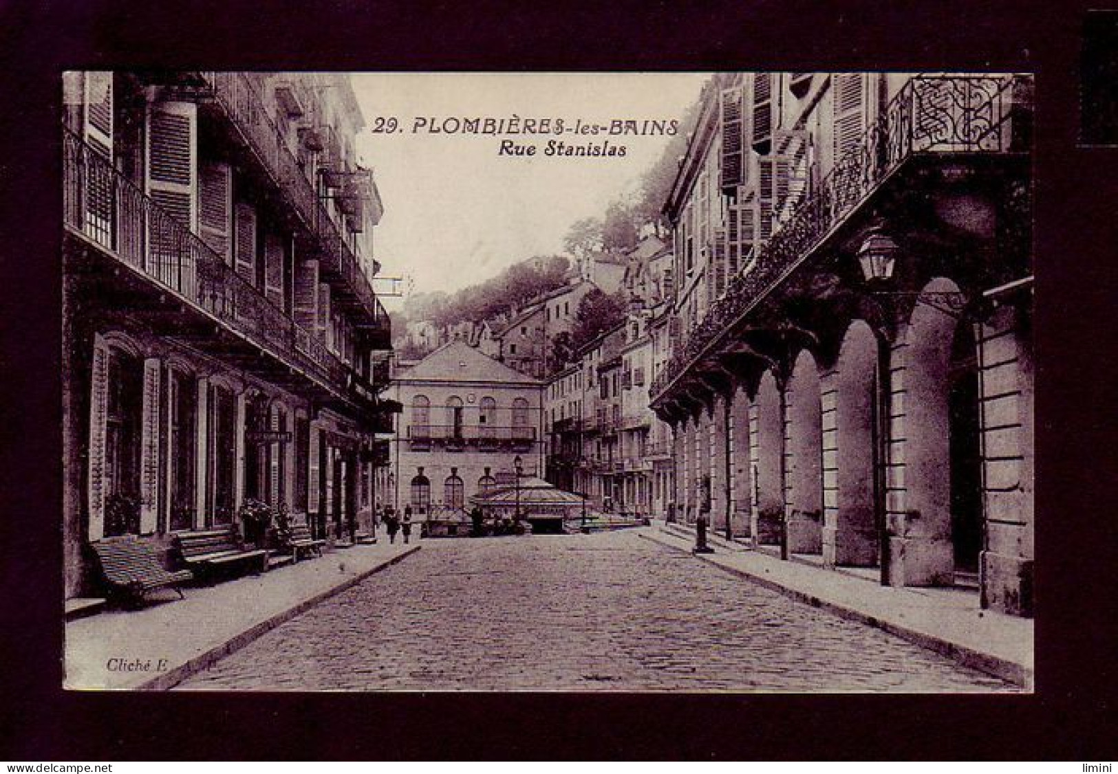 88 - PLOMBIERES-les-BAINS - RUE STANISLAS - ANIMÉE -  - Plombieres Les Bains