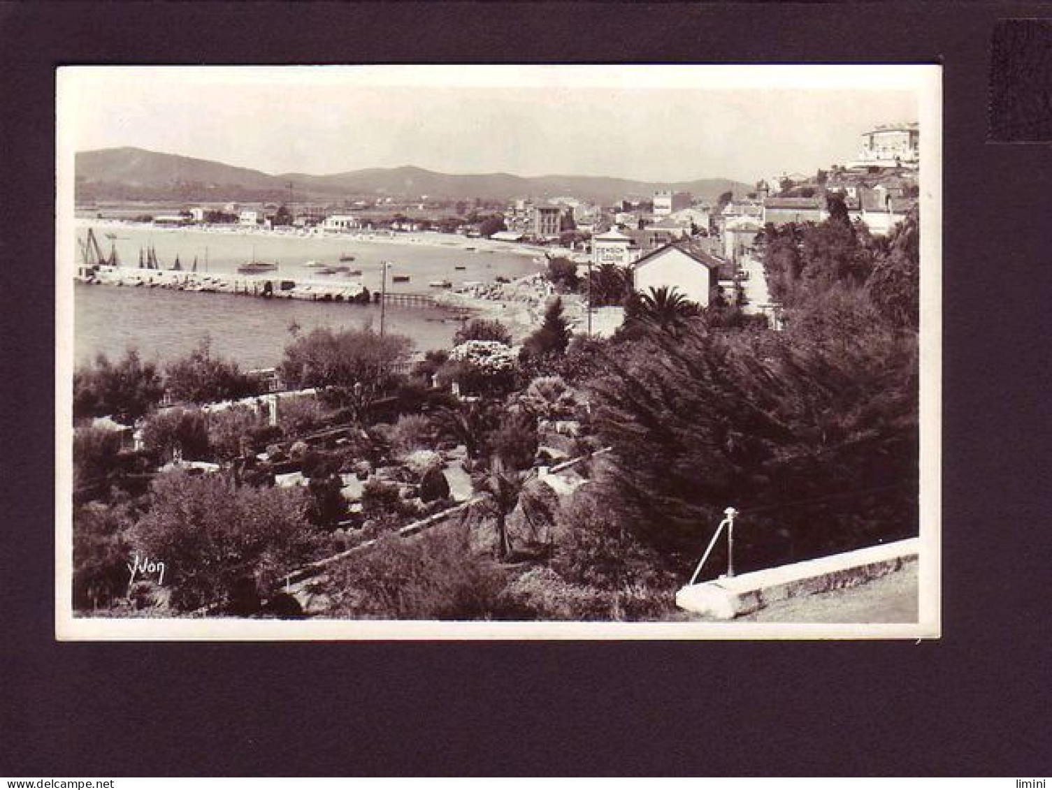 83 - LE LAVANDOU - VUE GÉNÉRALE -  - Le Lavandou