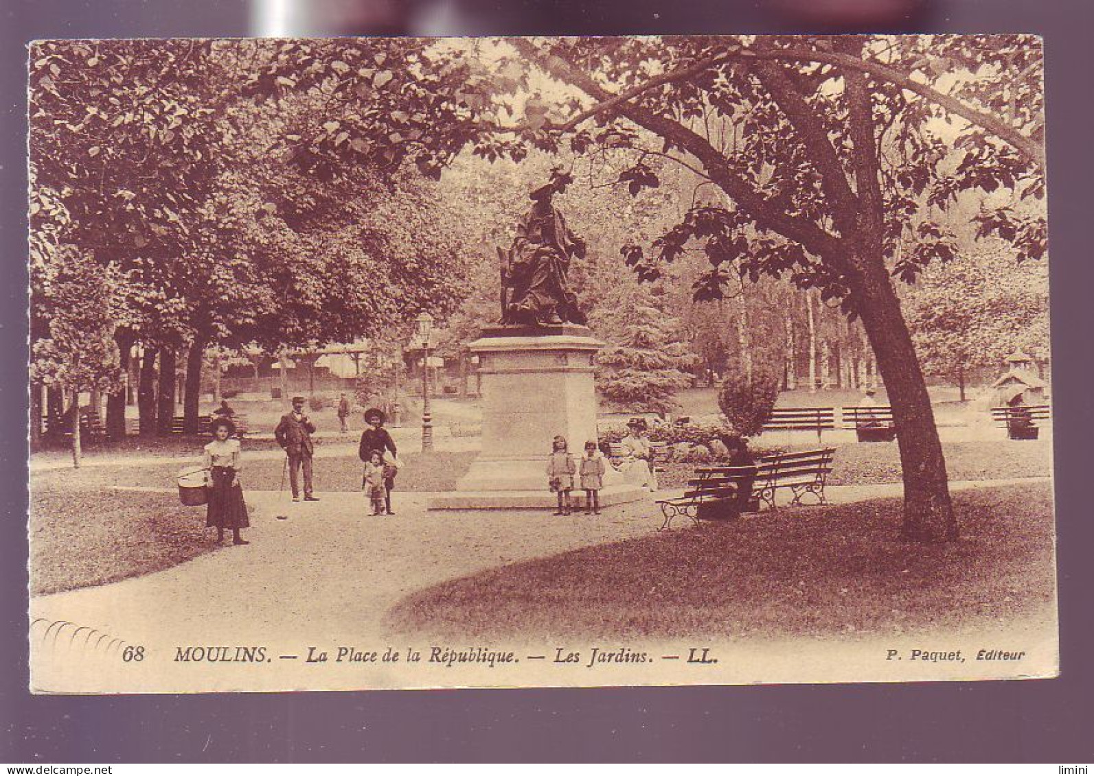 03 - MOULINS - LA PLACE DE LA RÉPUBLIQUE - LES JARDINS - ANIMÉE -  - Moulins