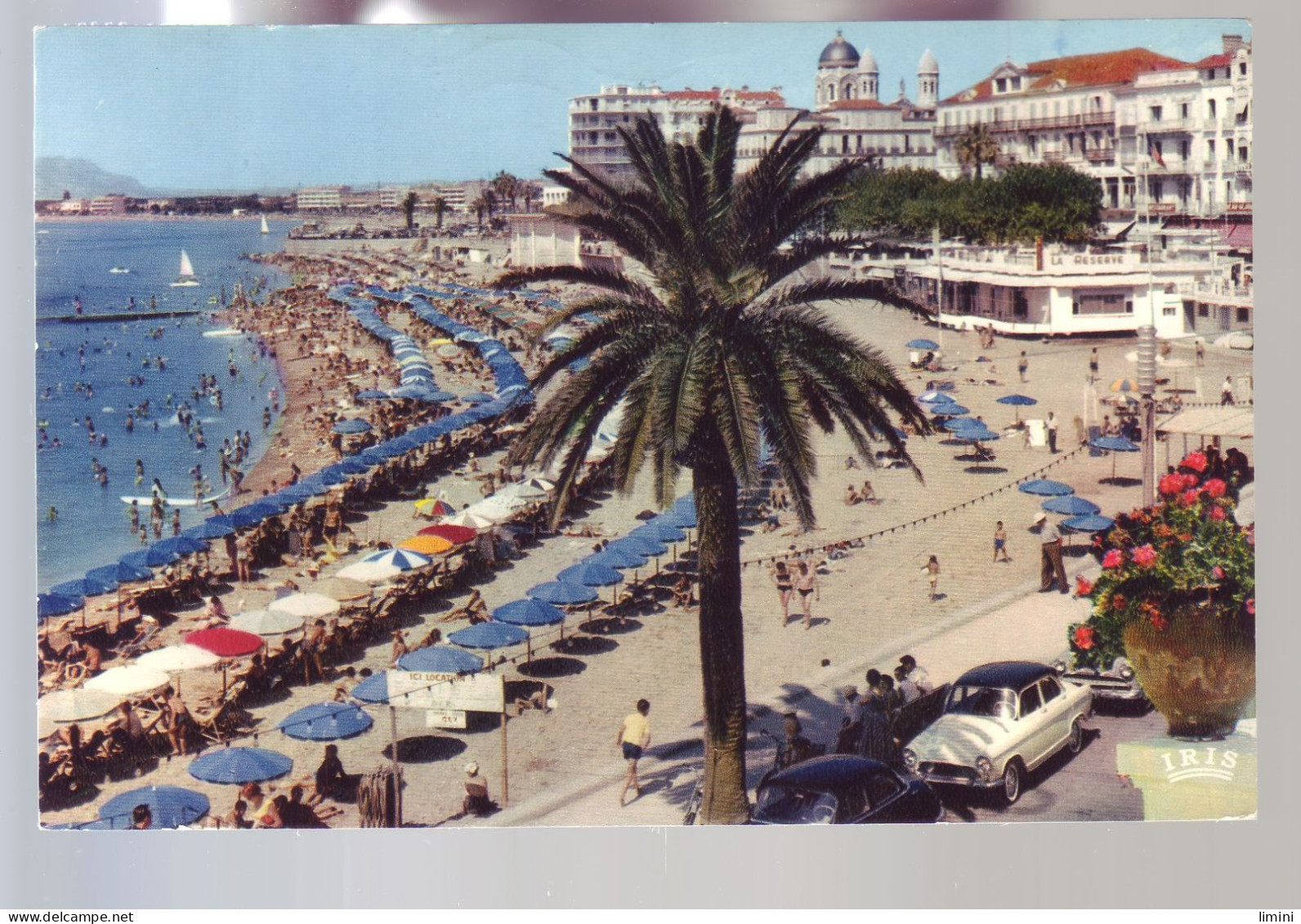 83 - SAINT-RAPHAEL - LA PLAGE - ANIMÉE - AUTOMOBILE -  - Saint-Raphaël