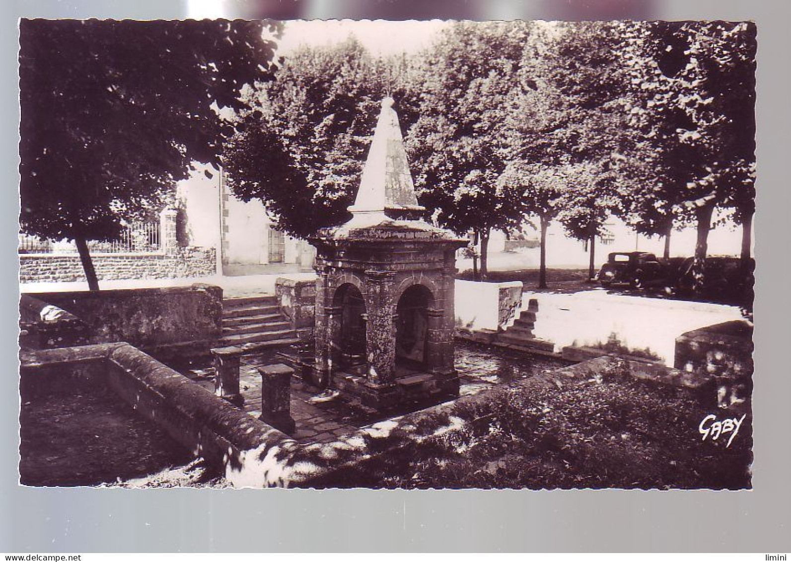 56 - CARNAC - FONTAINE DE SAINT-CORNELY  - AUTOMOBILE -  - Carnac