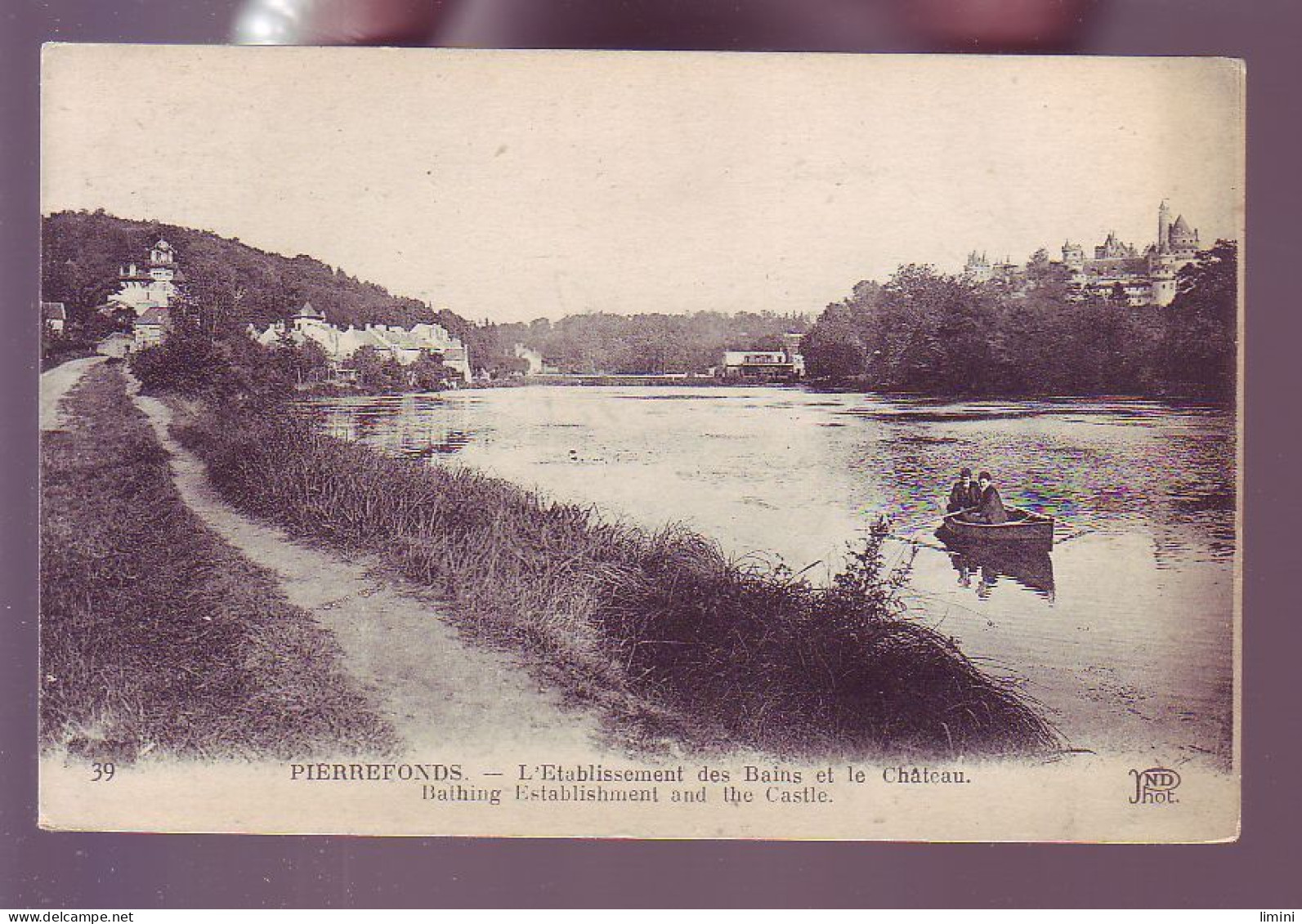 60 - PIERREFONDS - ÉTABLISSEMENTS DES BAINS ET LE CHATEAU - ANIMÉE -  - Pierrefonds