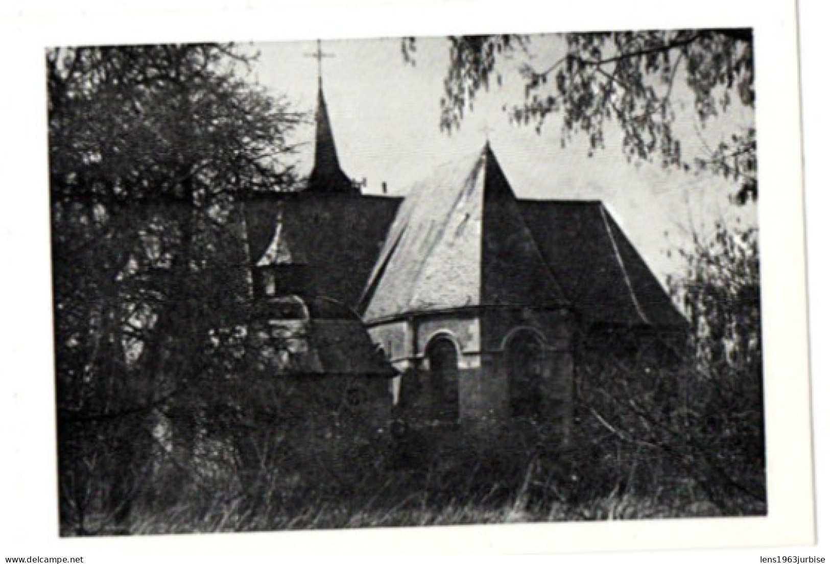 Sars - La - Bruyère , Face Sud De L' église ( 1982 ) - Frameries