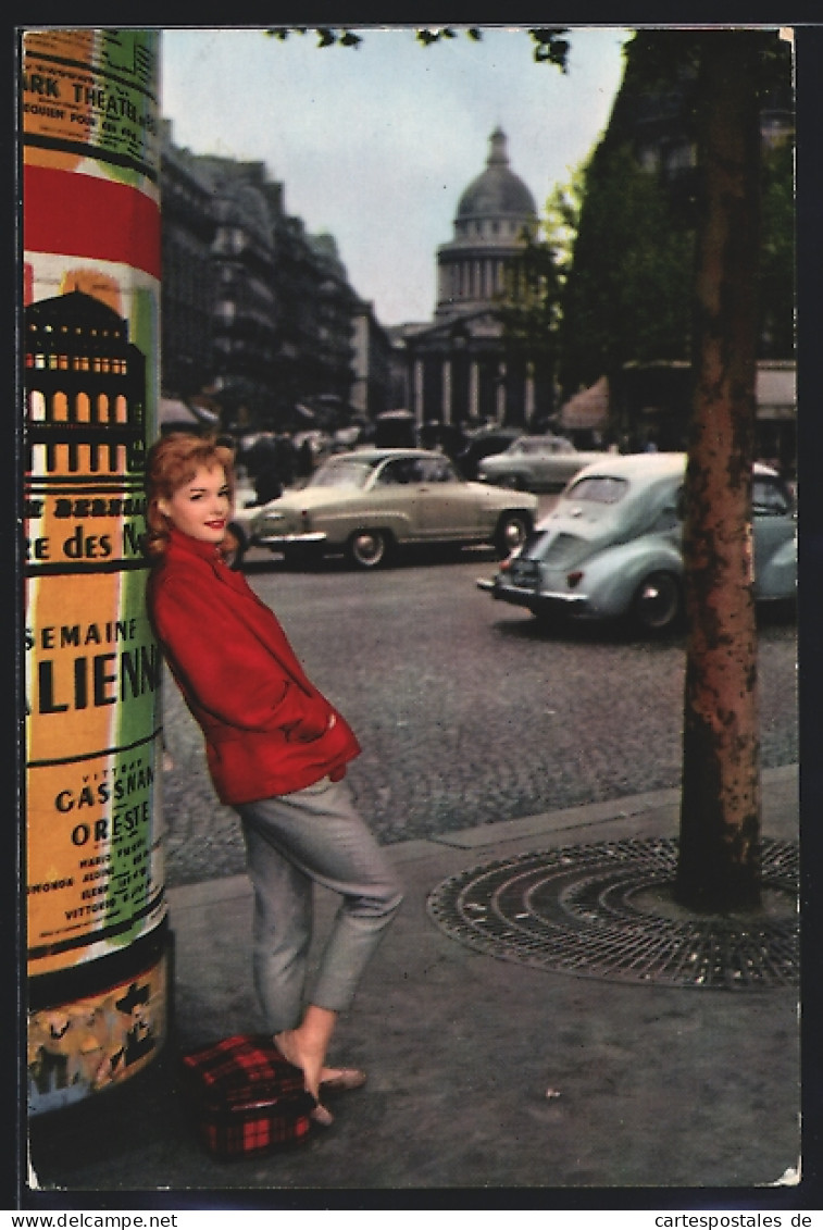 AK Schauspielerin Romy Schneider Mit Litfsssäule  - Actors