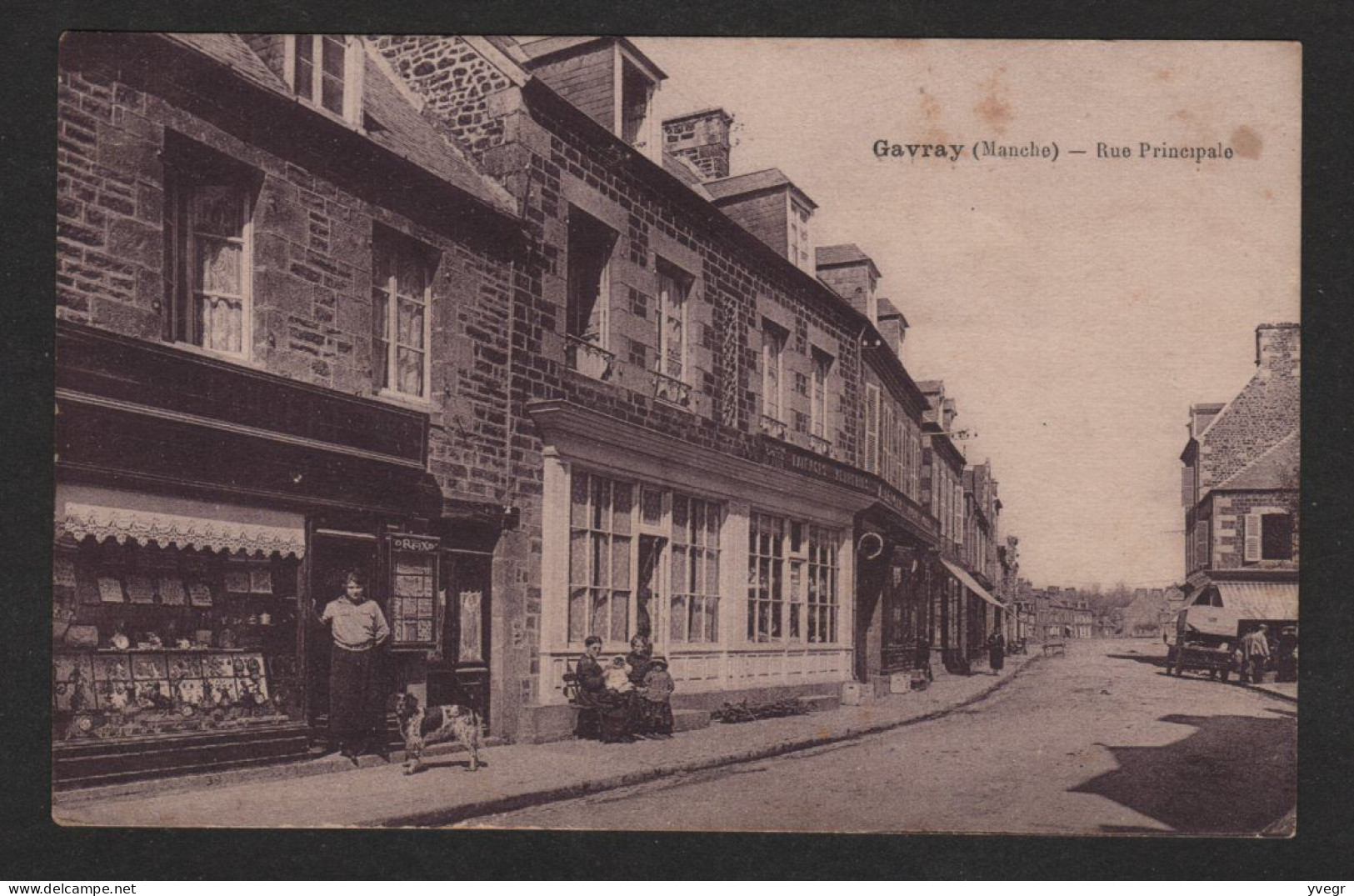 GAVRAY (50 Manche) Rue Principale , Commerces (postée En 1925) - Sonstige & Ohne Zuordnung