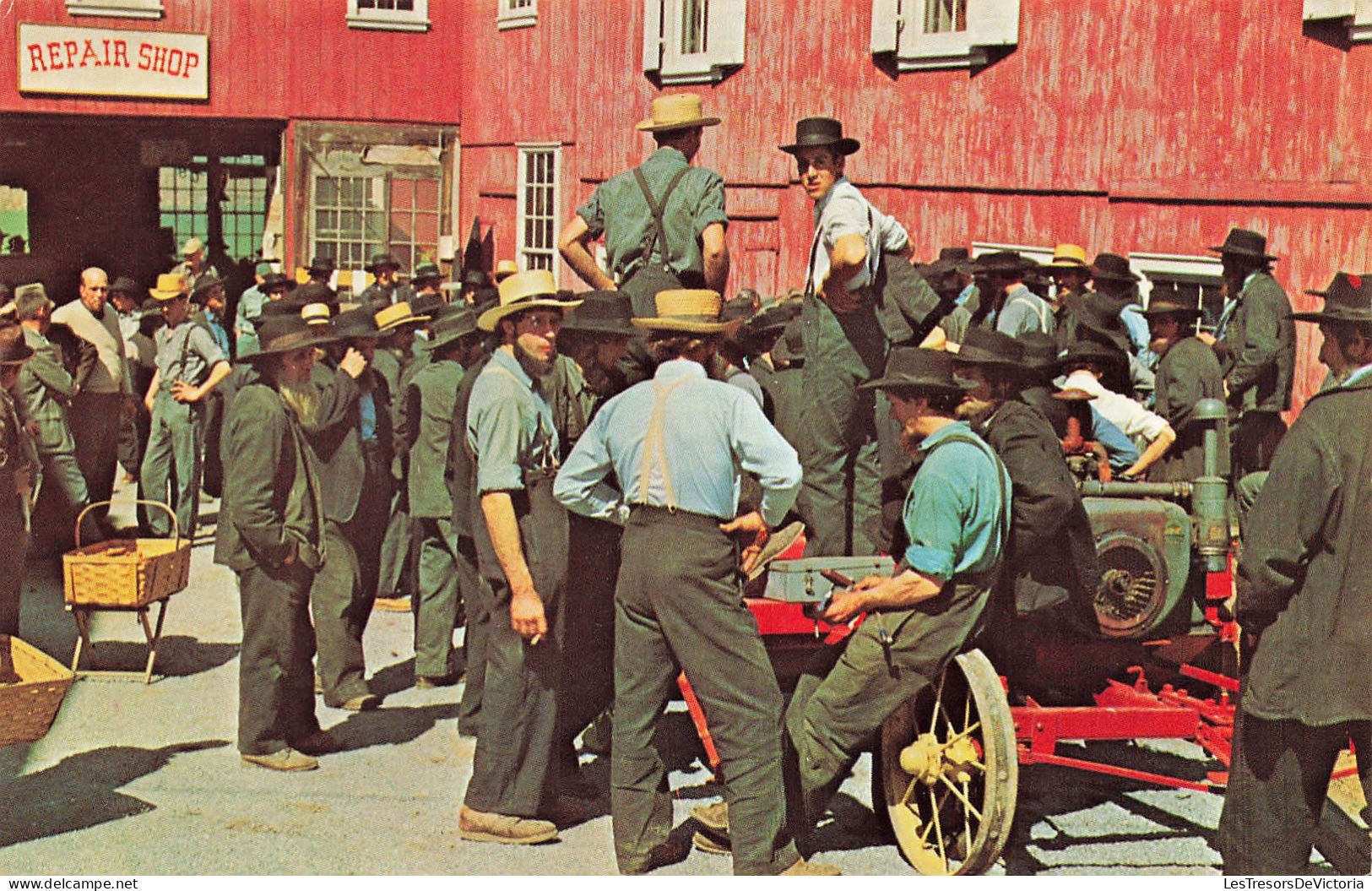 ALLEMAGNE - Greetings From The Amish Country - Group Of Amish Men At Public - Animé - Carte Postale Ancienne - Other & Unclassified