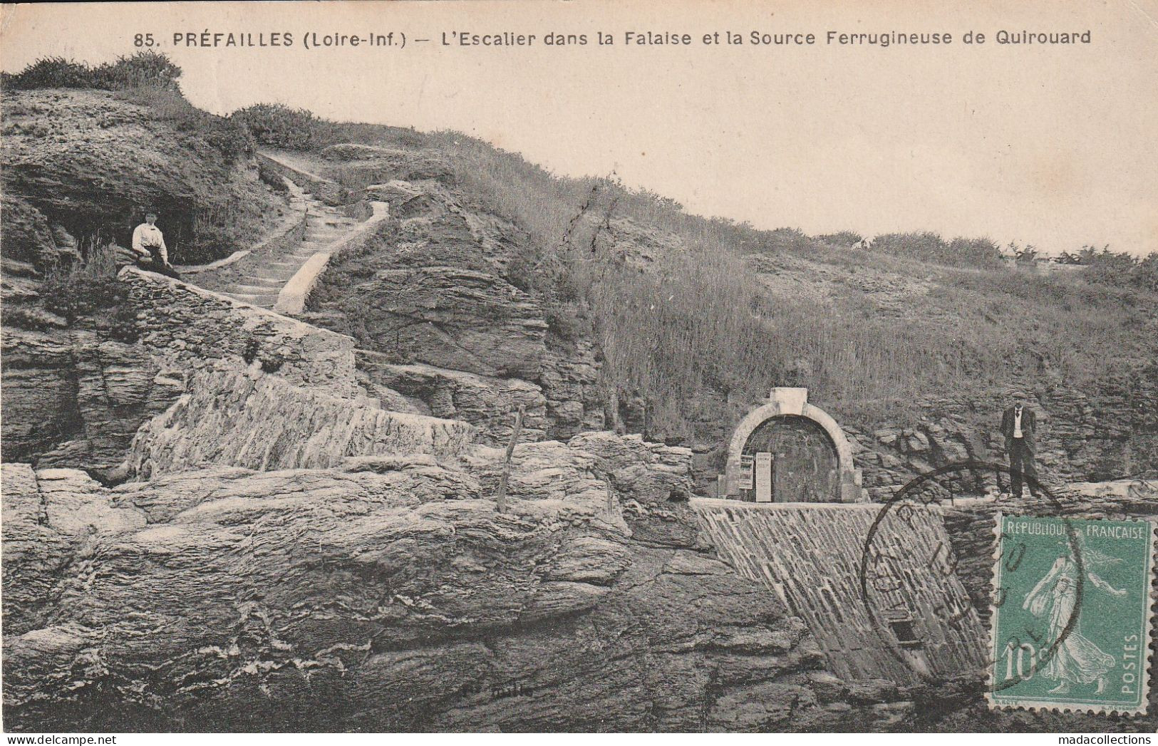 Saint Nazaire (44 - Loire Atlantique) L'escalier Dans La Falaise Et La Source Ferrugineuse De Quirouard - Saint Nazaire