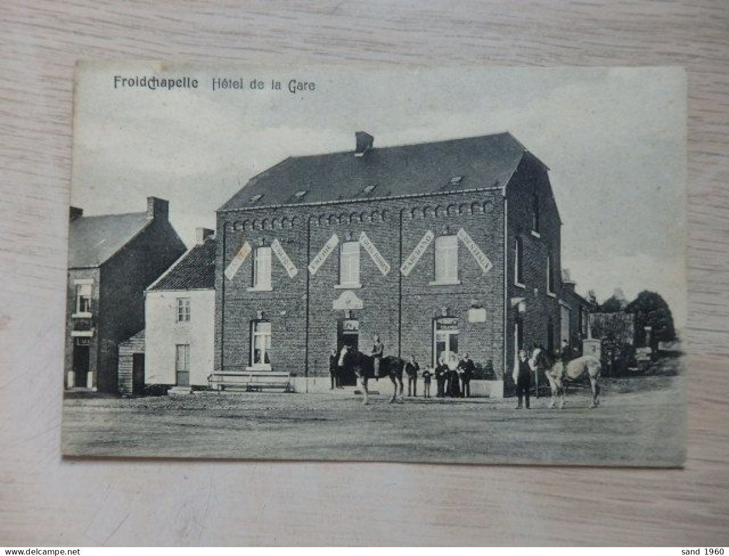 Froidchapelle - Hotel De La Gare - Ed: Emeric Louis-Robin - N°5125 - Circulé: 1913 - 2 Scans - Froidchapelle