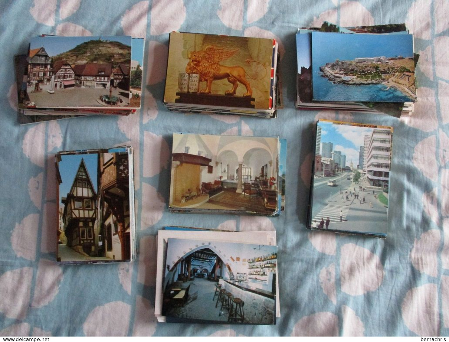 Lot De 350 Cp étrangères - 100 - 499 Postcards