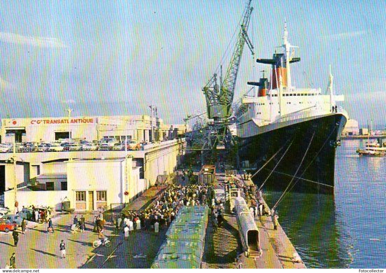 Paquebot France Au Quai Johannès Couvert Du Havre (76) - Passagiersschepen