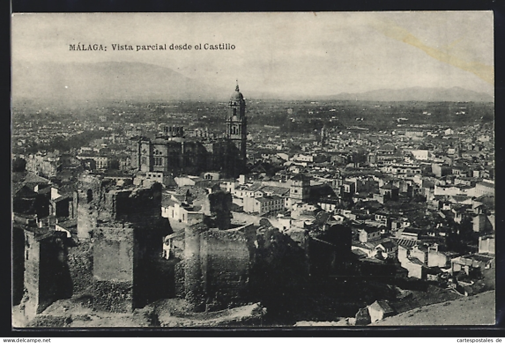 Postal Málaga, Vista Parcial Desde El Castillo  - Autres & Non Classés