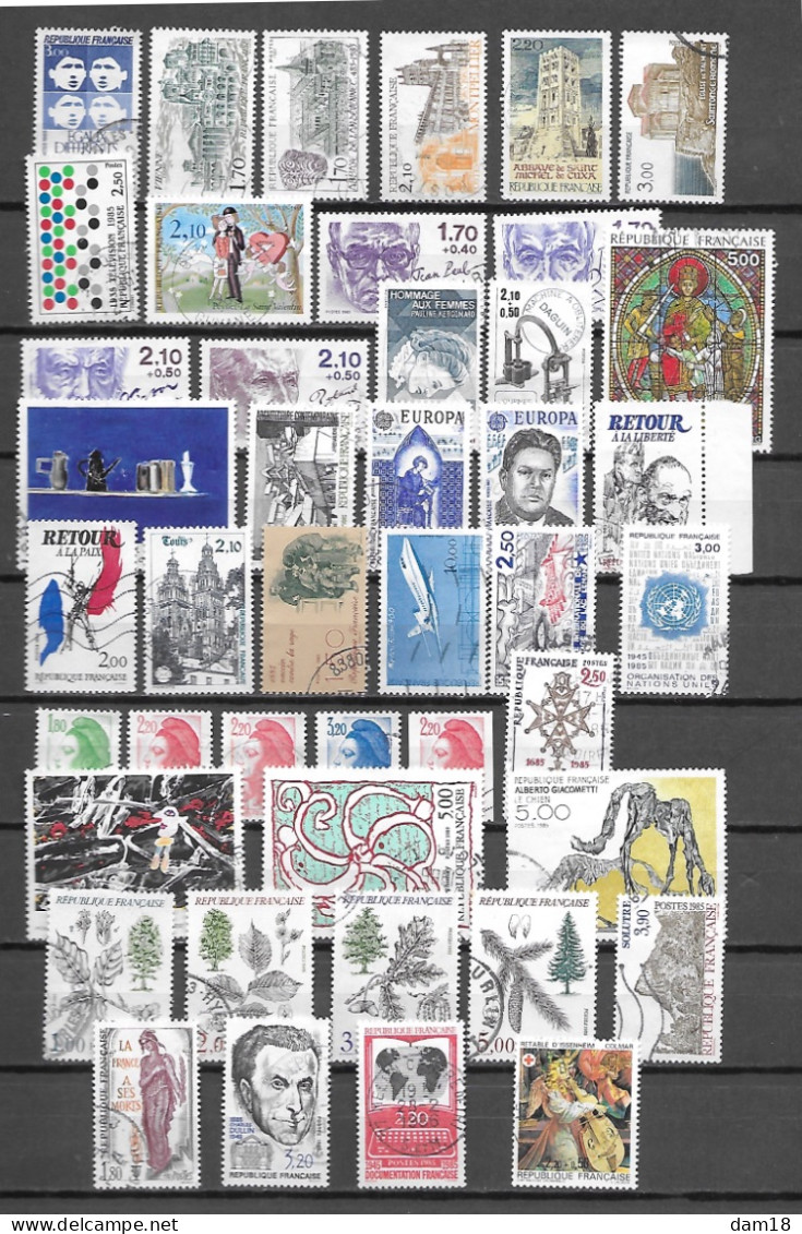 FRANCE ANNEE 1985 LOT DE 44 TIMBRES OBLITERES TOUS EMIS EN 1985 - Used Stamps
