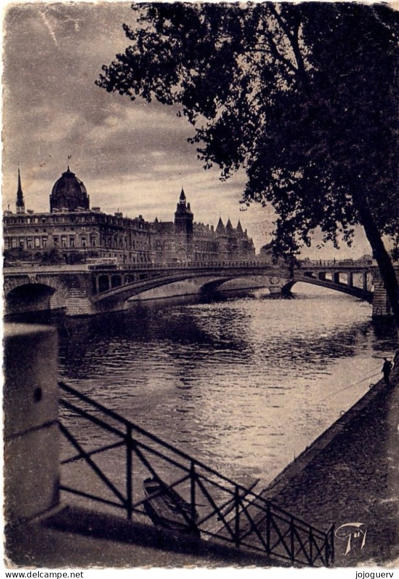 Paris Vue Prise De La Seine Sur La Conciergerie ( Pont , Timbrée En 1938 - Other Monuments