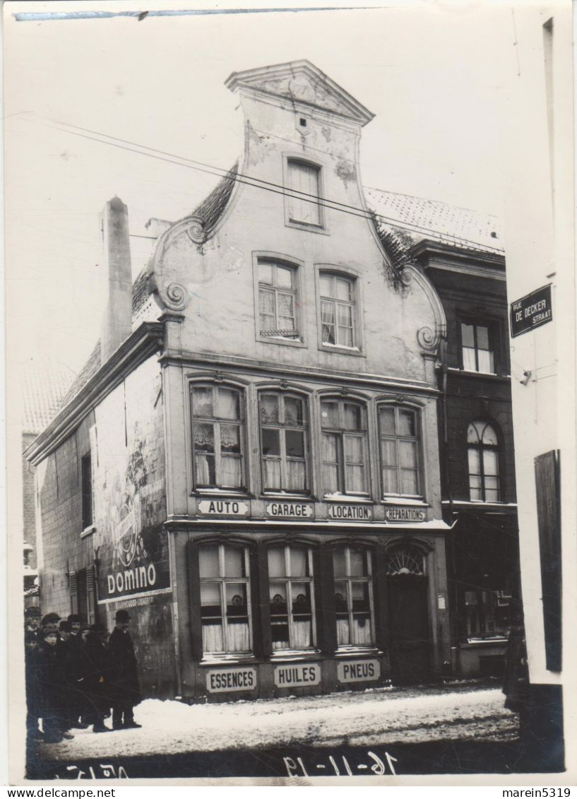Mechelen  " Oude Foto - Rue De Decker 16 - 11 - '19 Auto - Garage Location - Essence - Huiles- Pneus - Malines