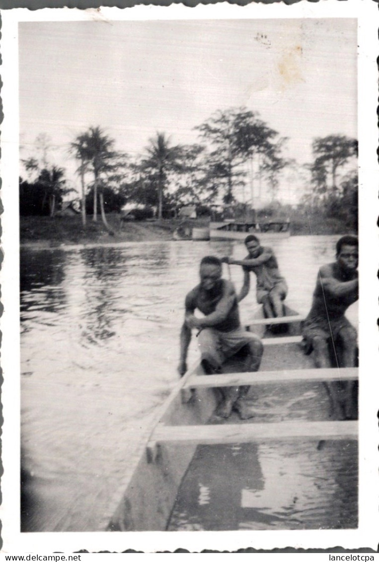 PHOTO 9X6 / GABON - EN PIROGUE SUR LE BANGANIA - Afrique