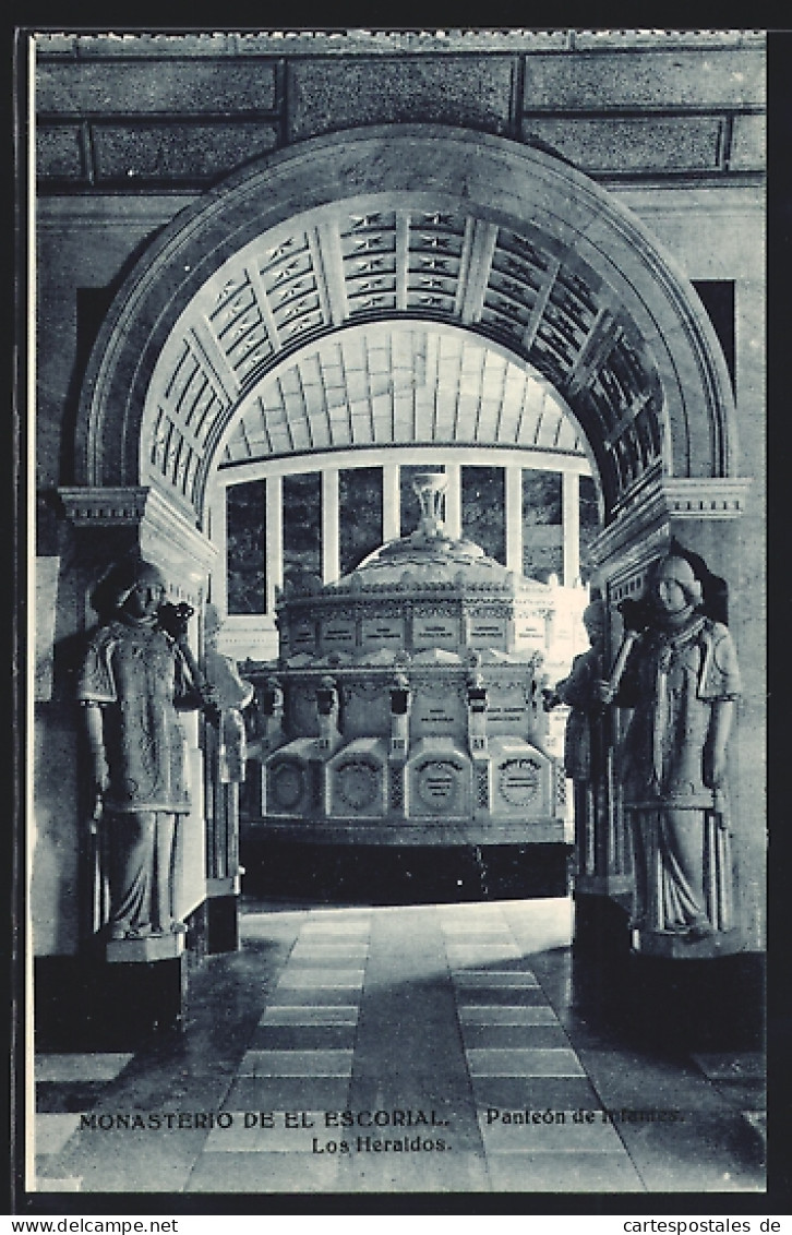 Postal San Lorenzo De El Escorial, Monasterio De El Escorial, Panteón De Infantes, Los Heraldos  - Madrid